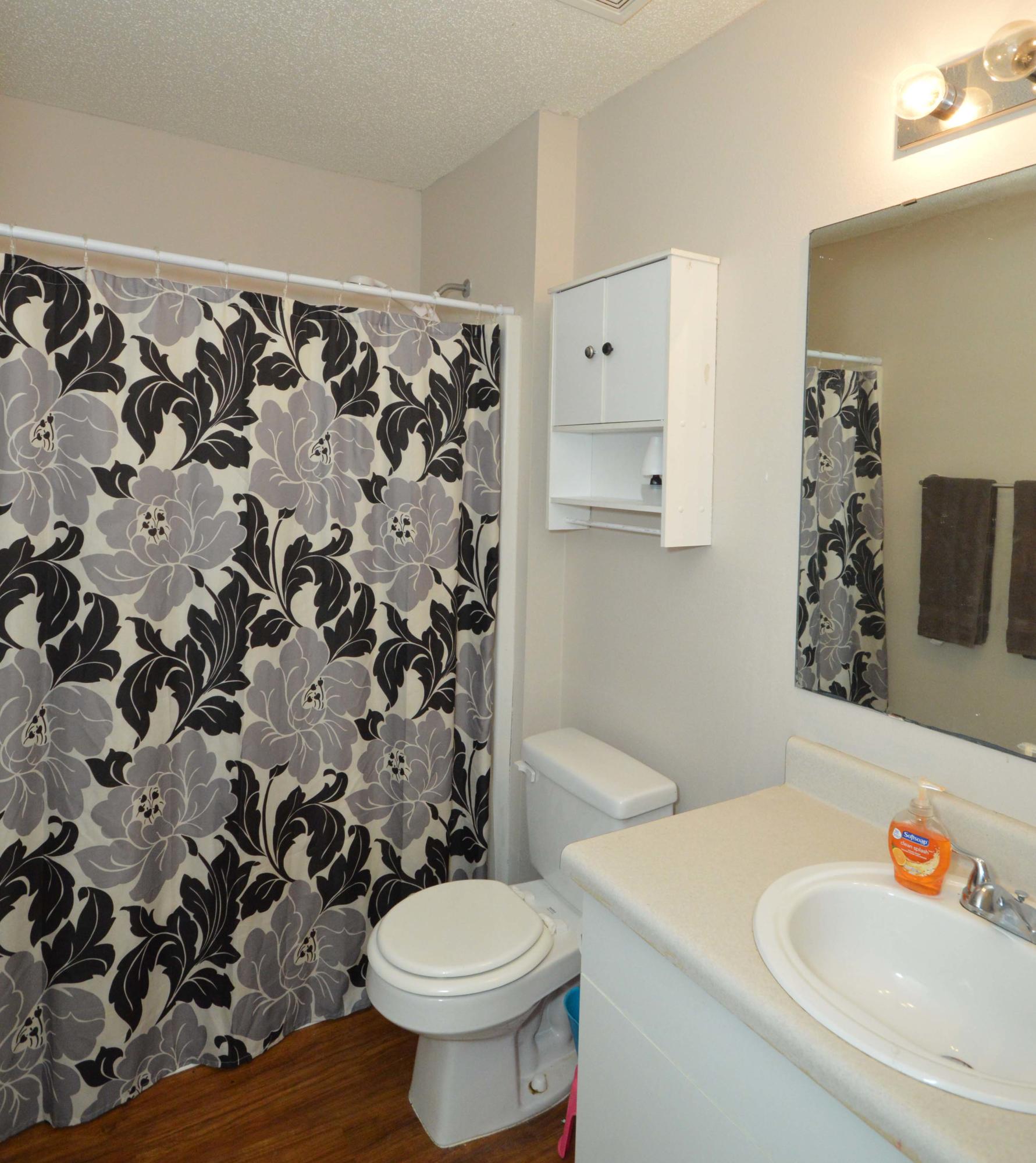 VINEYARD THE - Residential