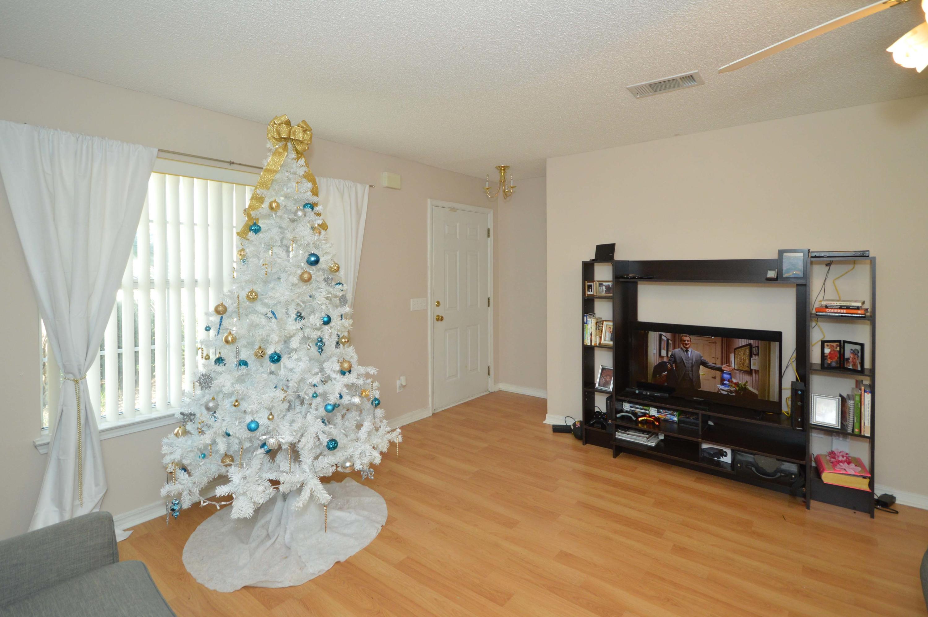 VINEYARD THE - Residential