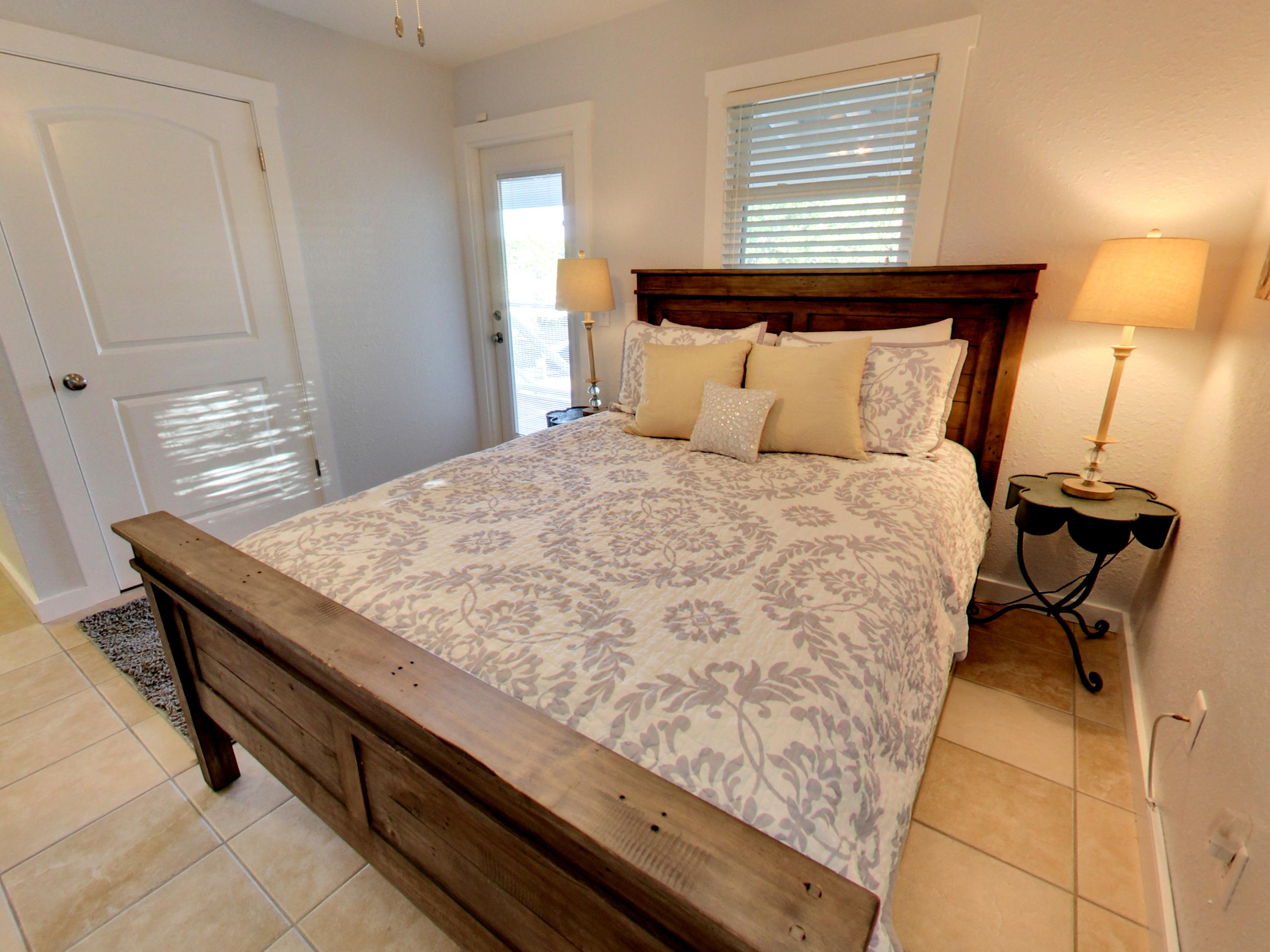 CAMP CREEK LAKE - Residential
