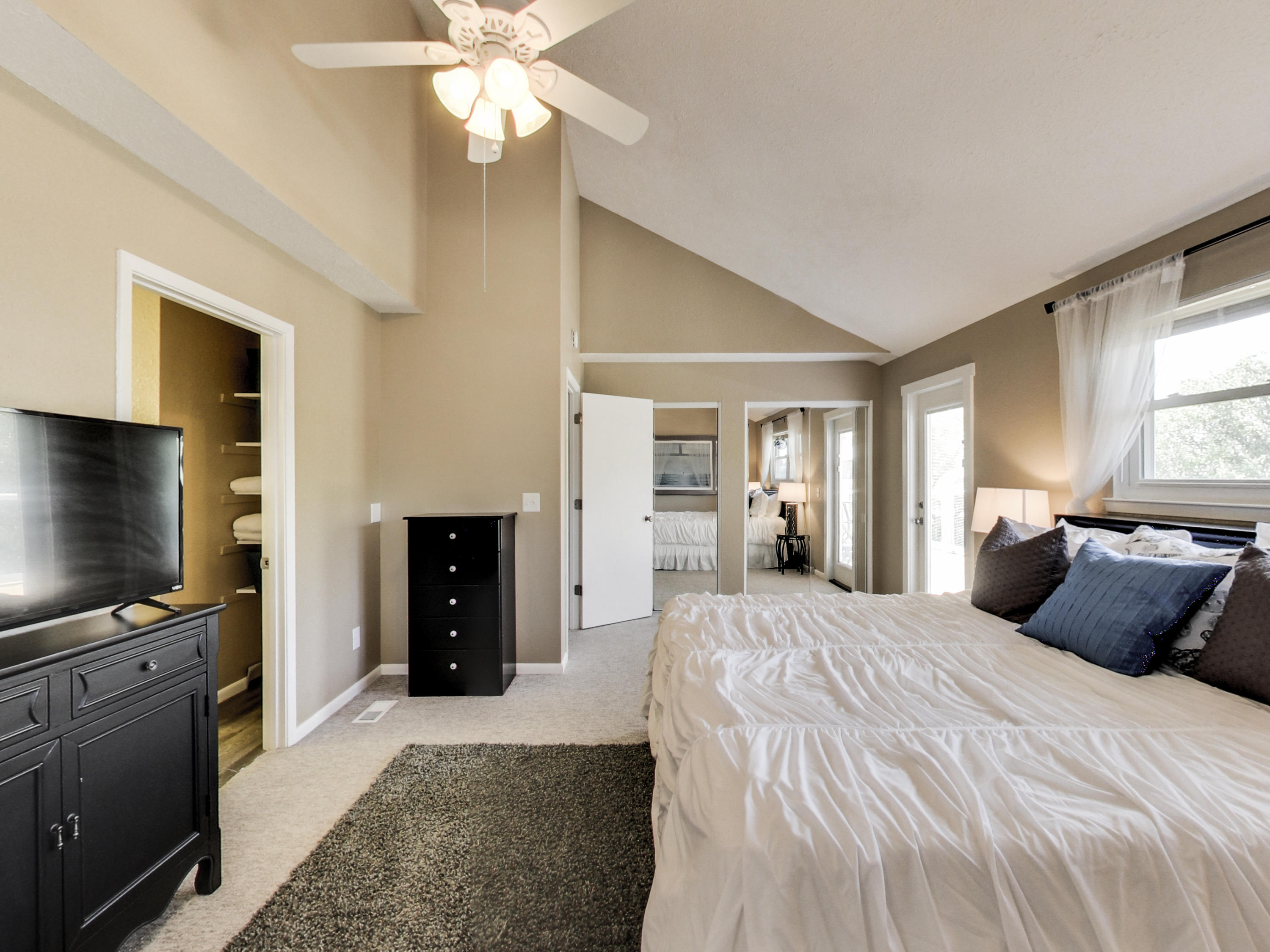 CAMP CREEK LAKE - Residential