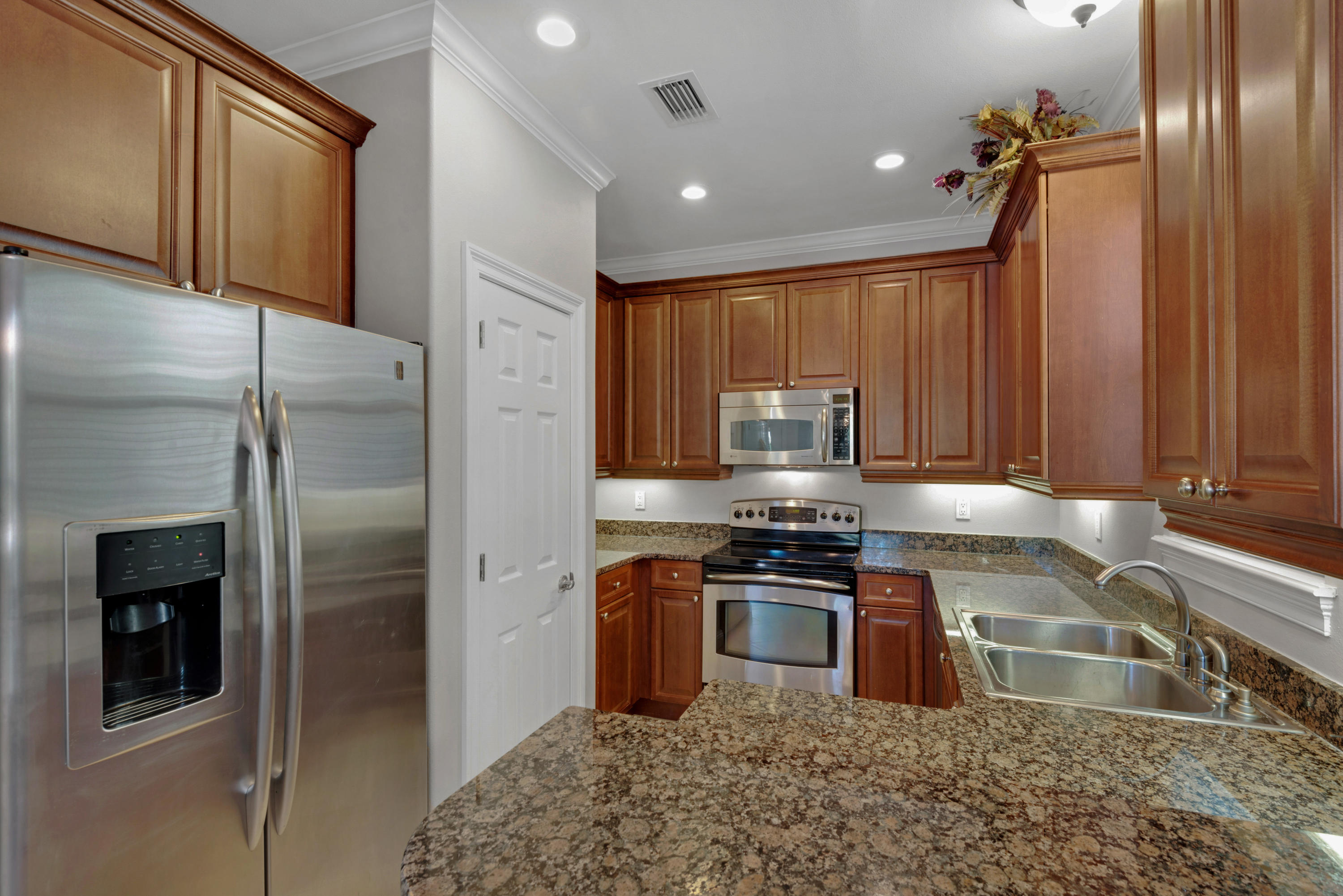 VILLAGES OF CRYSTAL BEACH - Residential