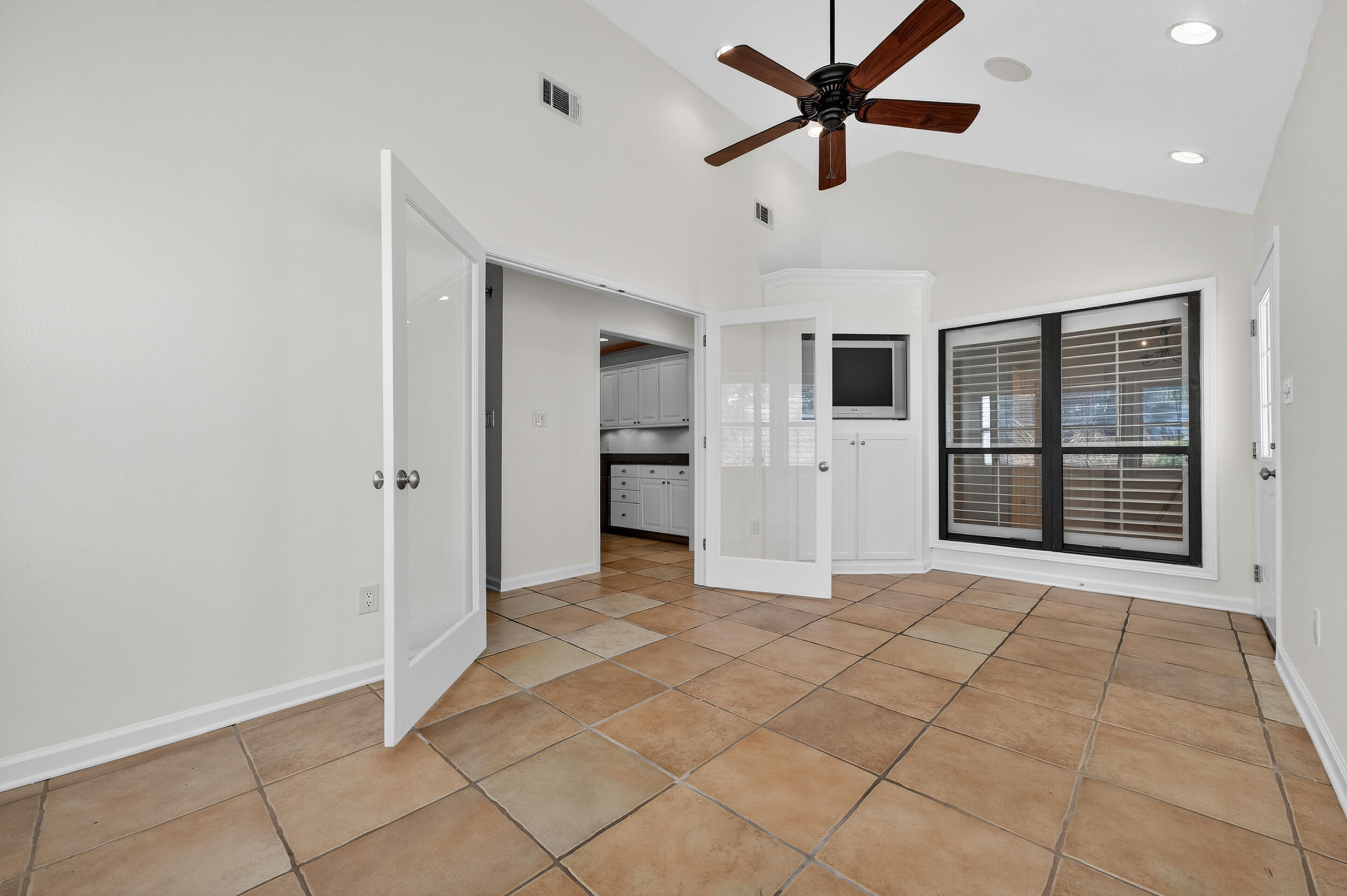 SANDPIPER VILLAGE CONDO - Residential