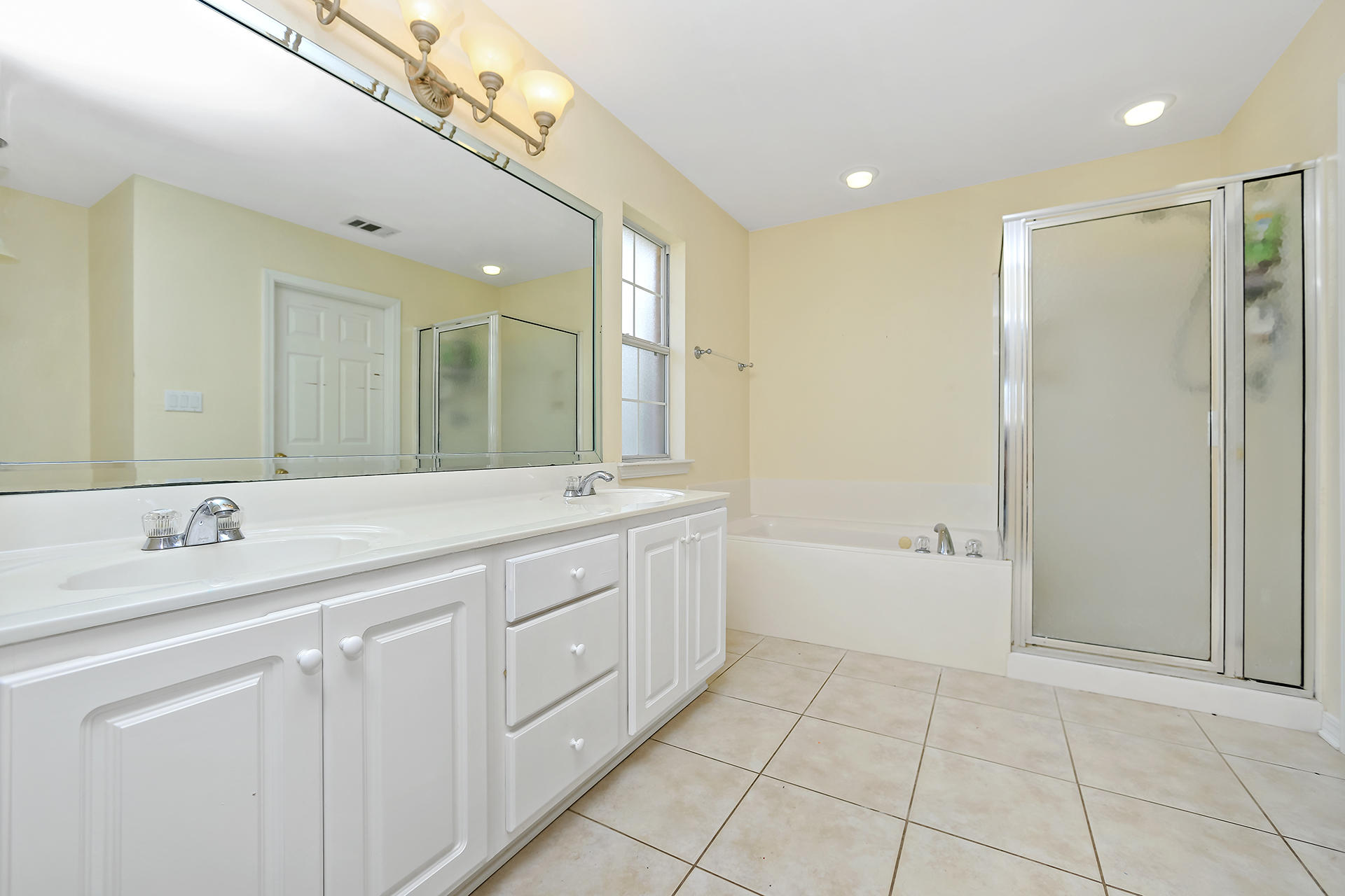 KELL-AIRE GARDENS - Residential