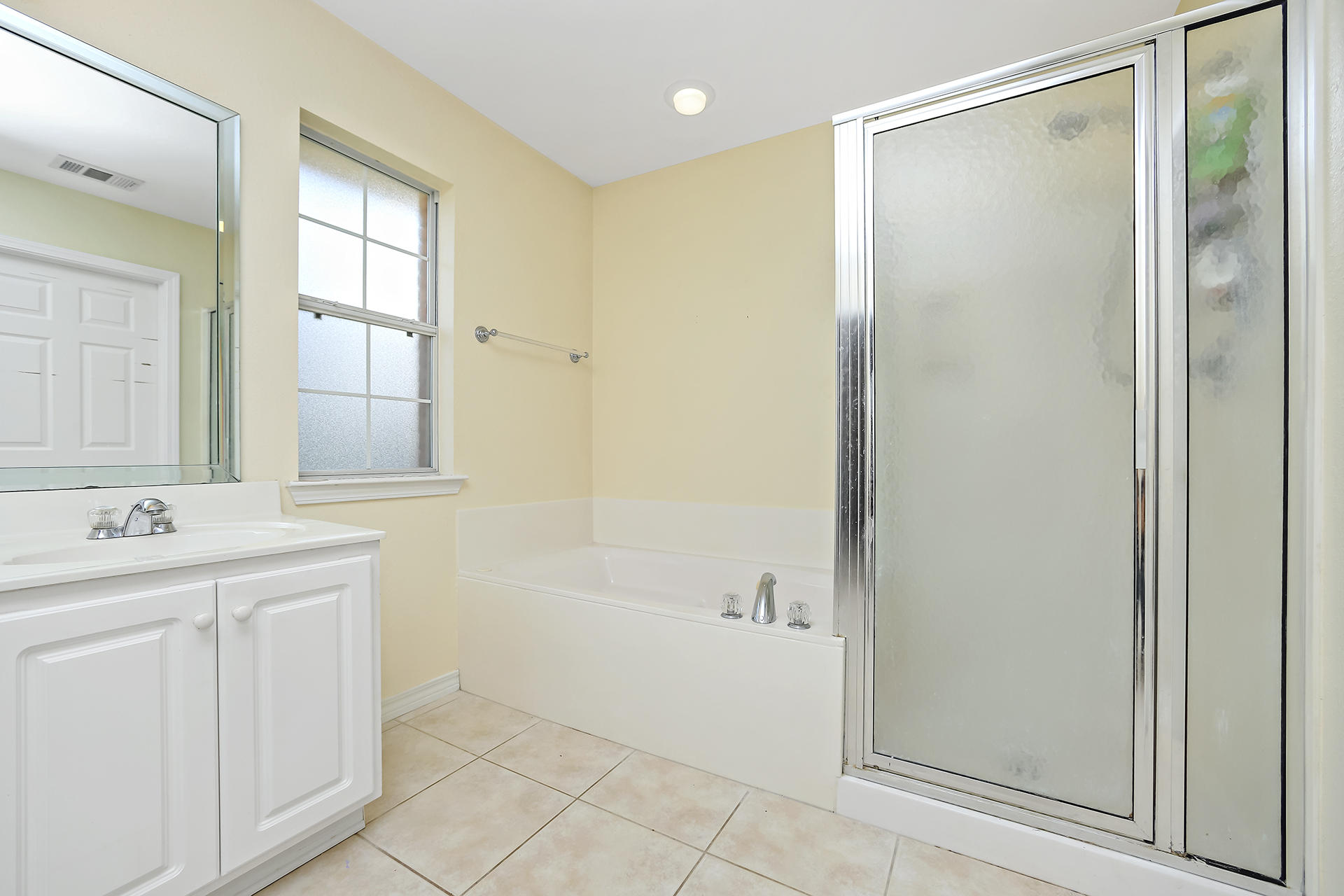 KELL-AIRE GARDENS - Residential