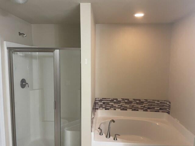 ALICIA PLACE - Residential