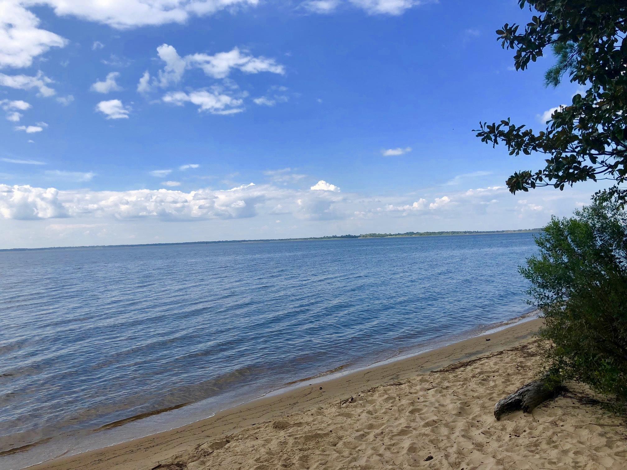 MAGNOLIA BEACH - Land