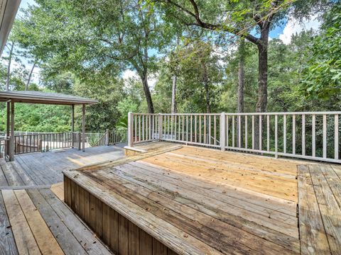 A home in Niceville