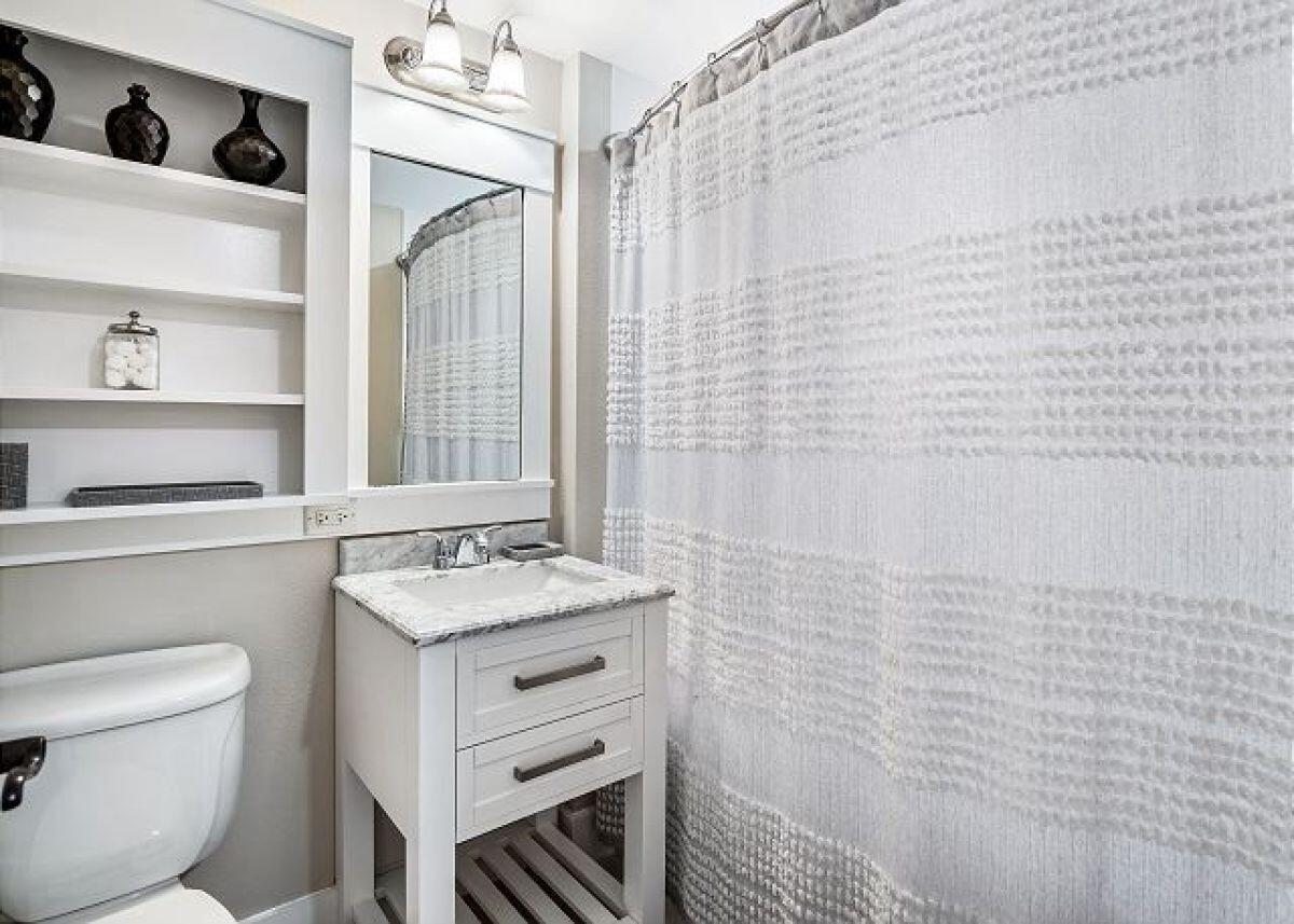 PILOT HOUSE - Residential