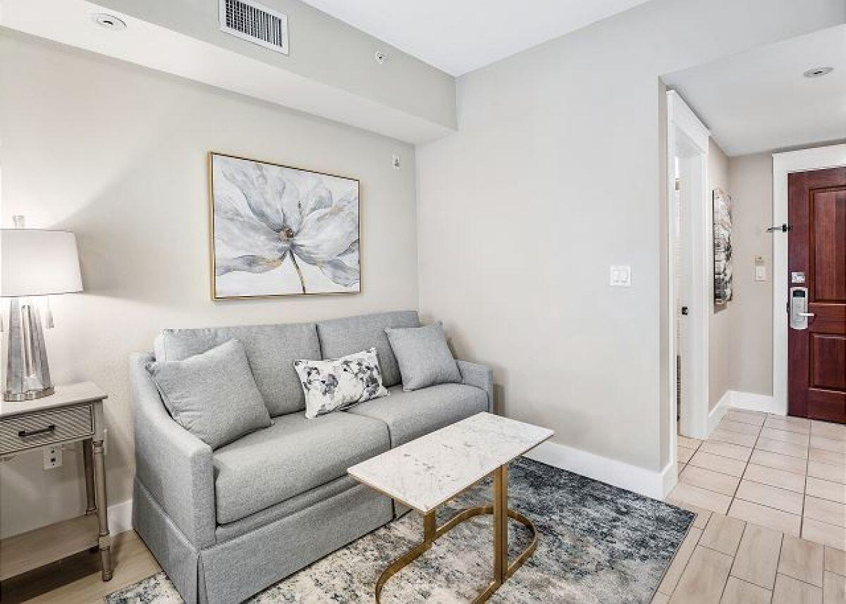 PILOT HOUSE - Residential