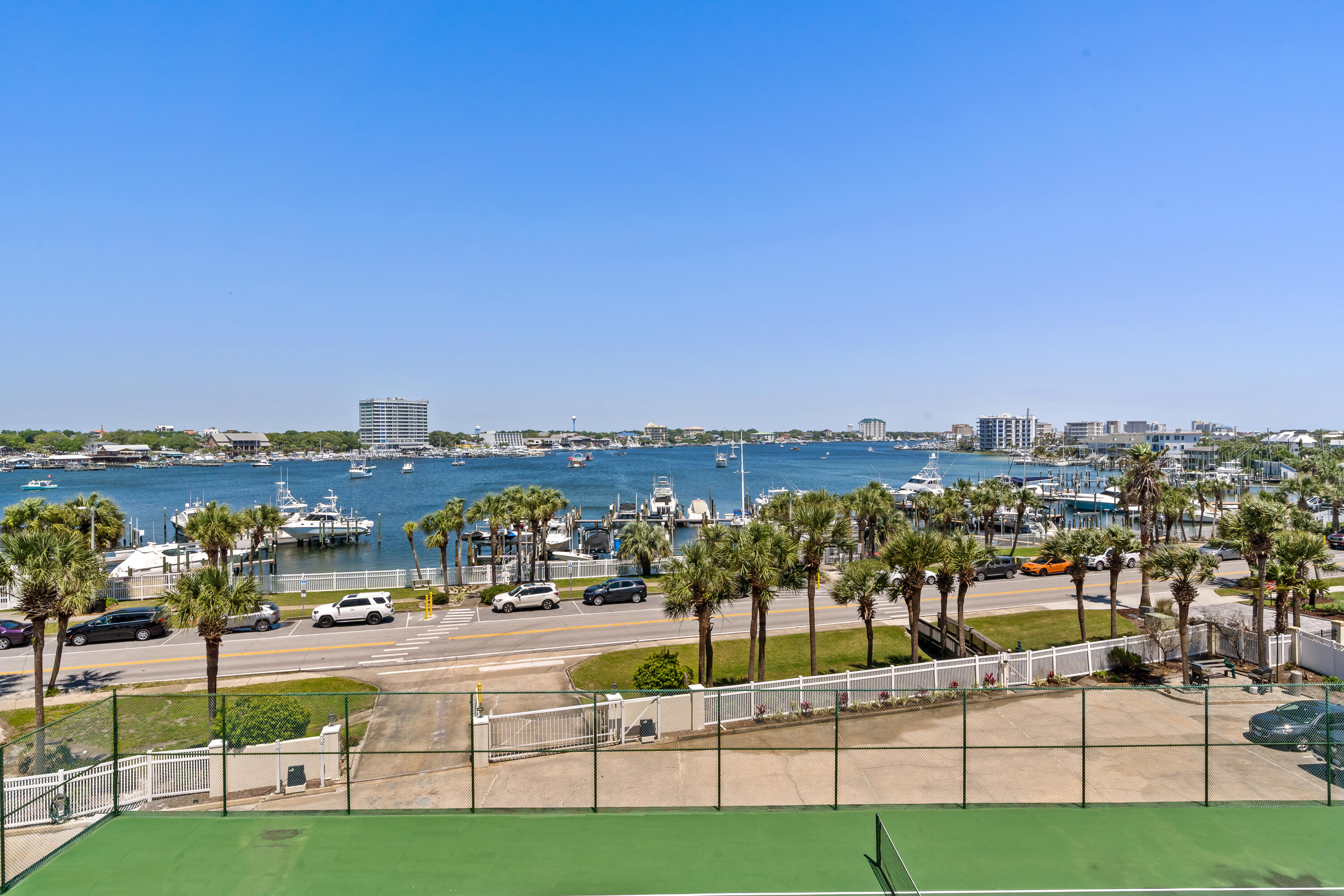 WATERVIEW TOWERS - Residential