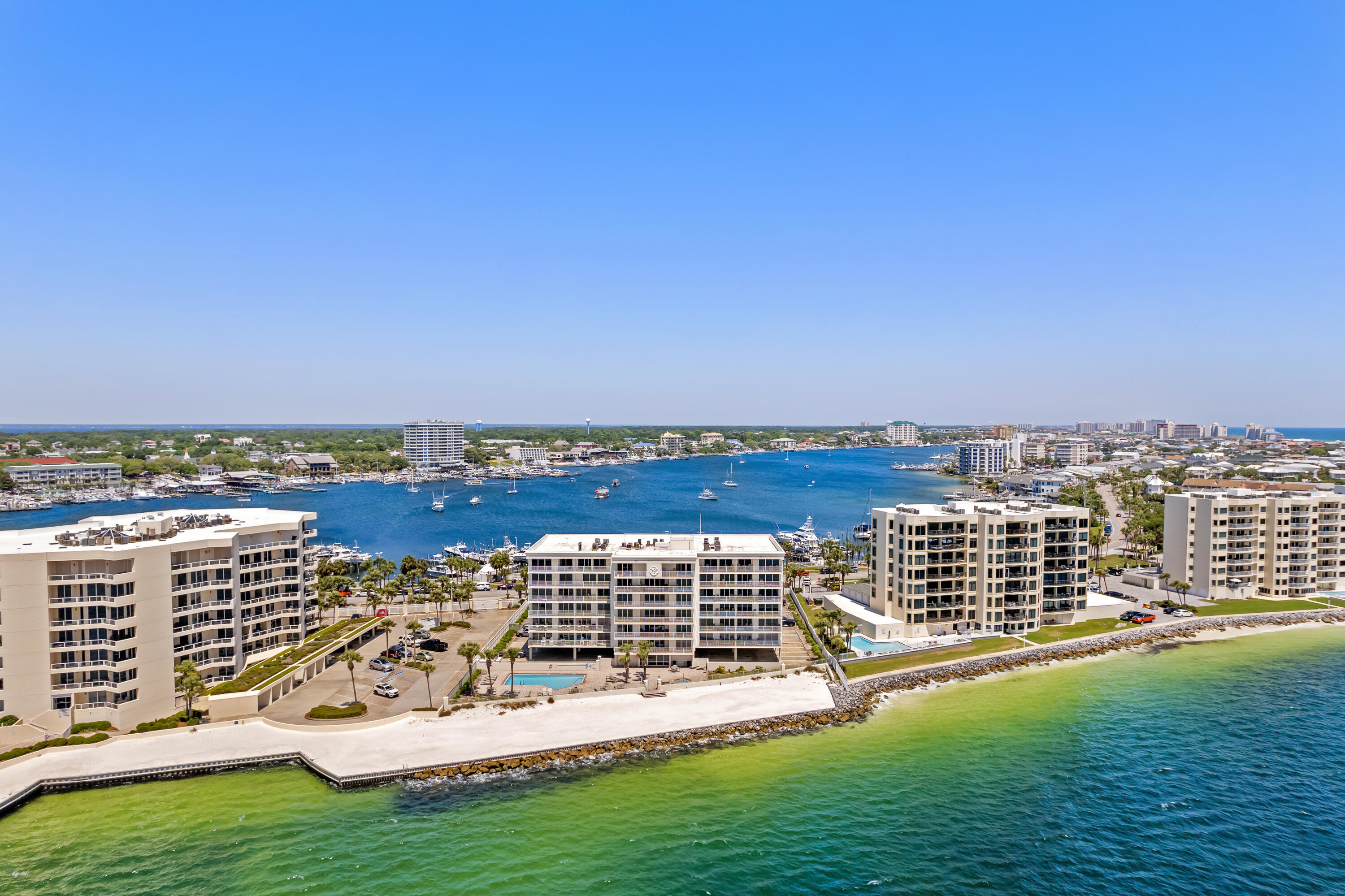 WATERVIEW TOWERS - Residential