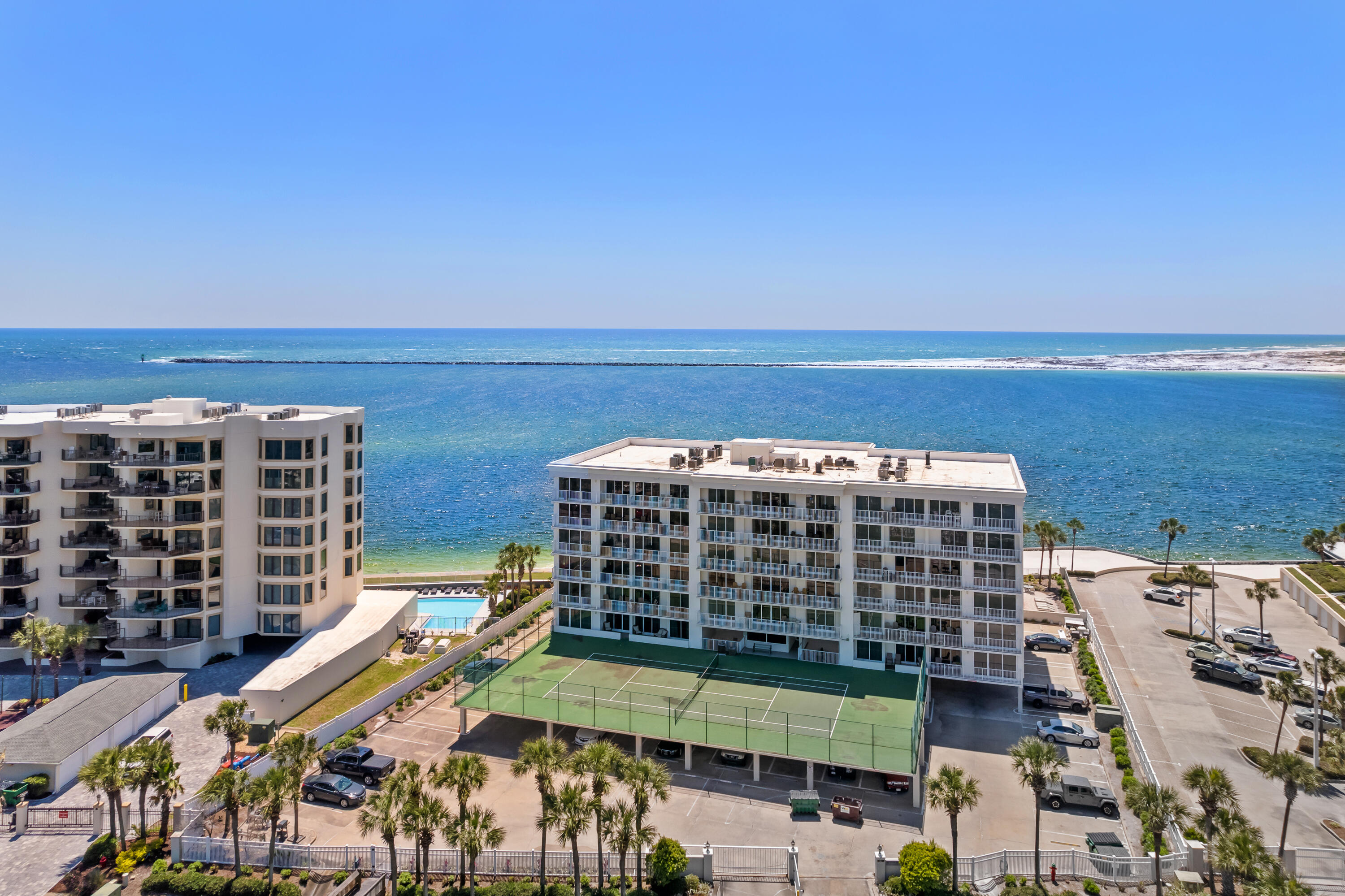 WATERVIEW TOWERS - Residential