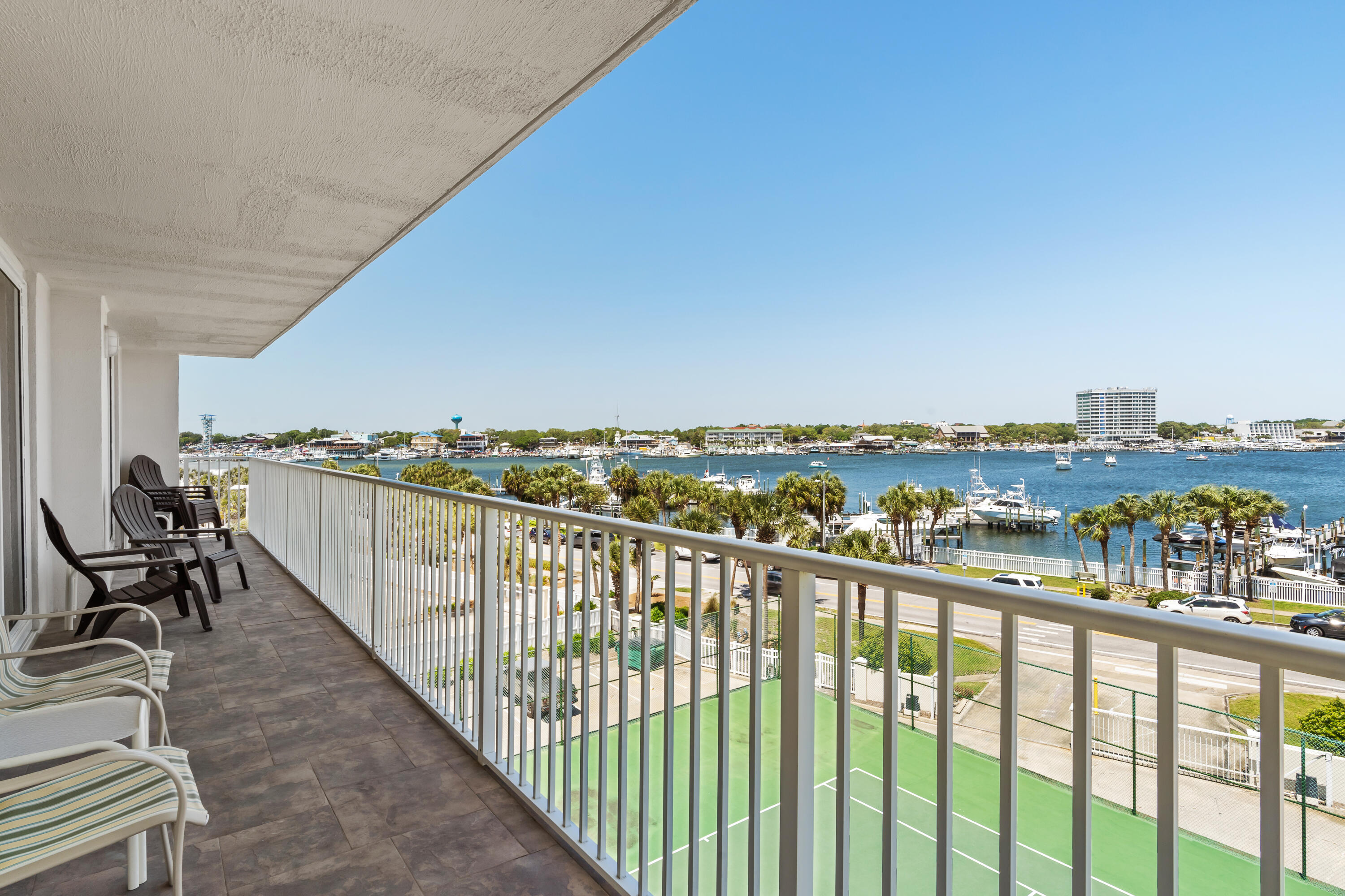 WATERVIEW TOWERS - Residential