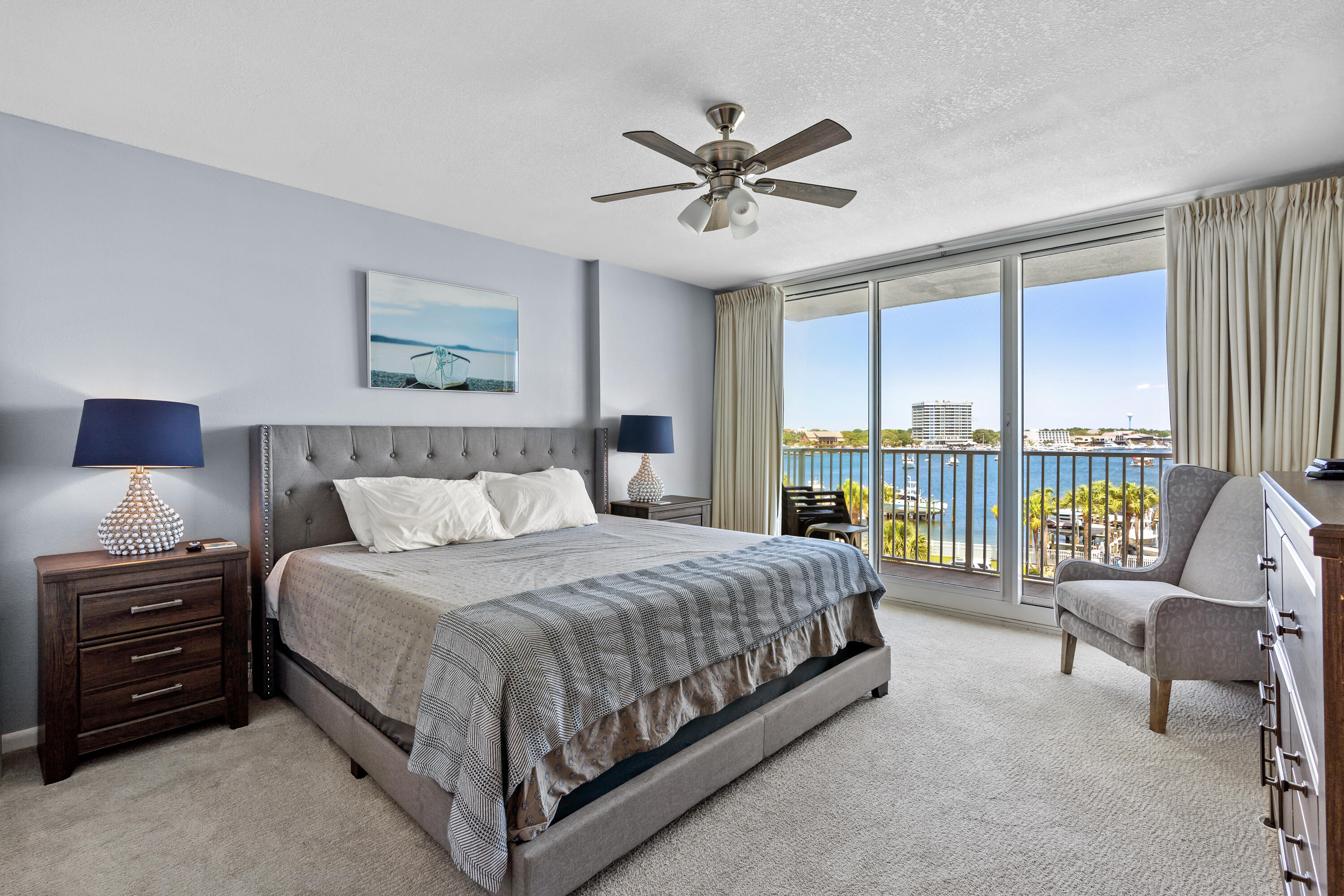 WATERVIEW TOWERS - Residential