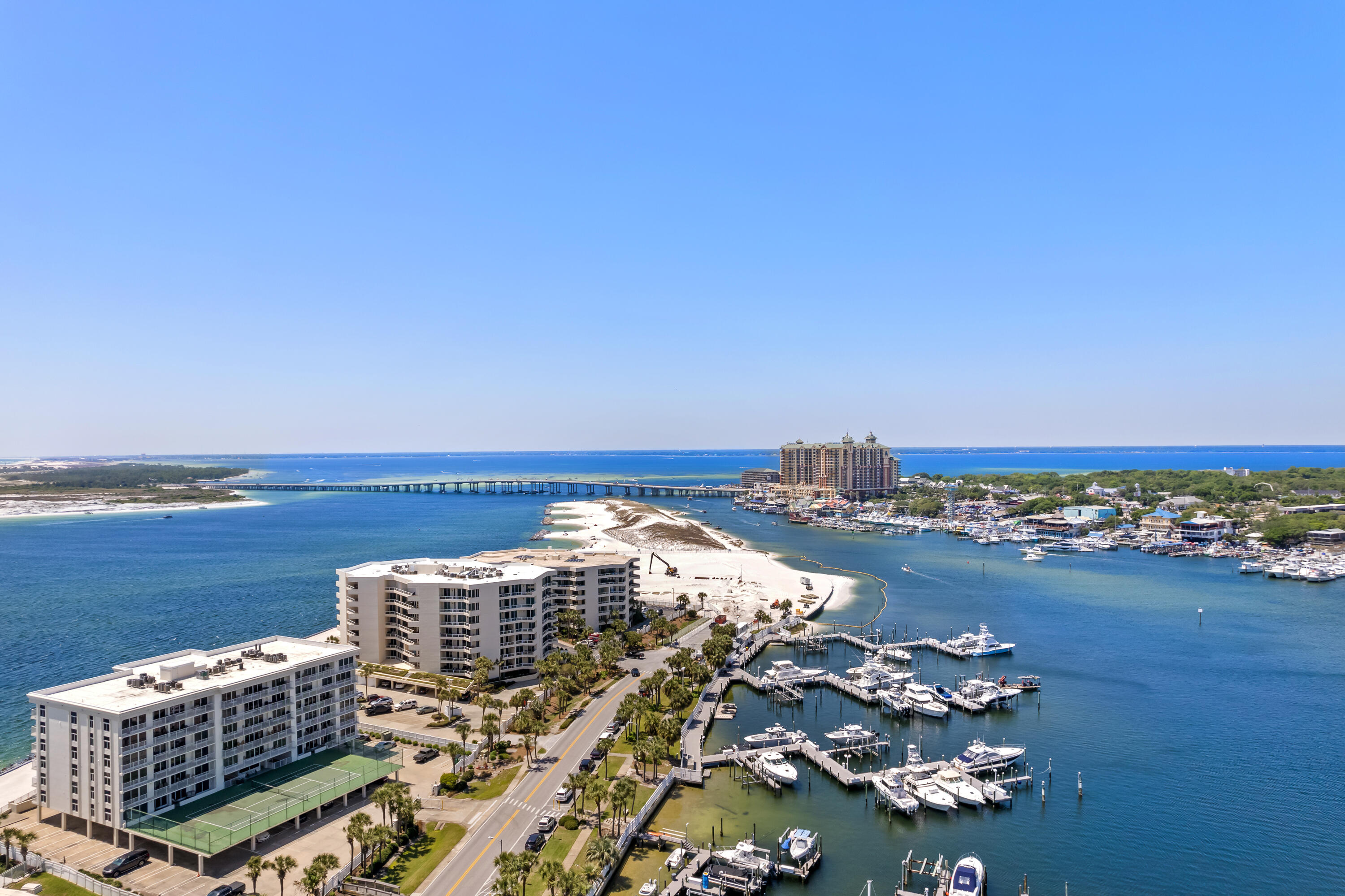 WATERVIEW TOWERS - Residential