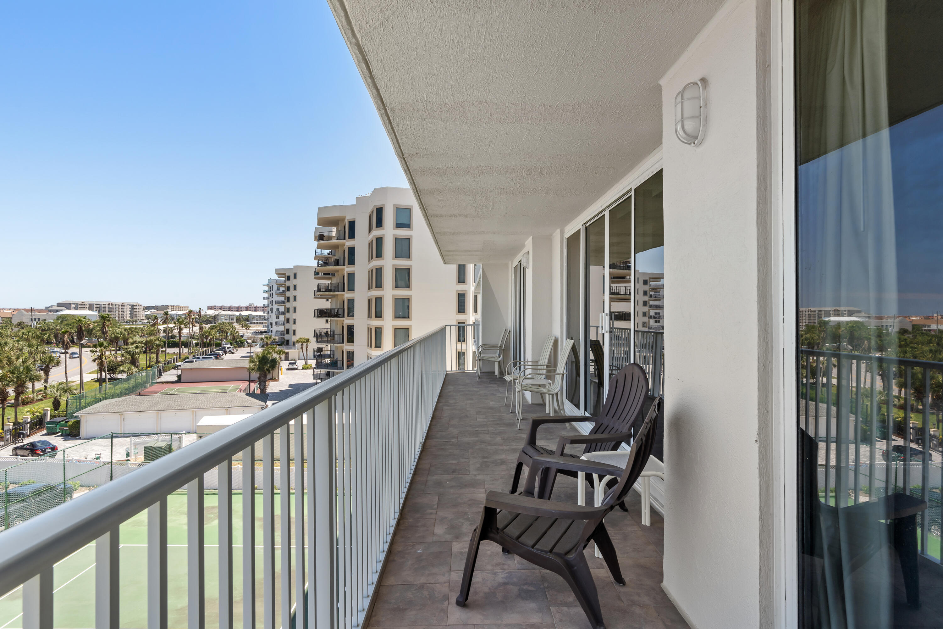 WATERVIEW TOWERS - Residential