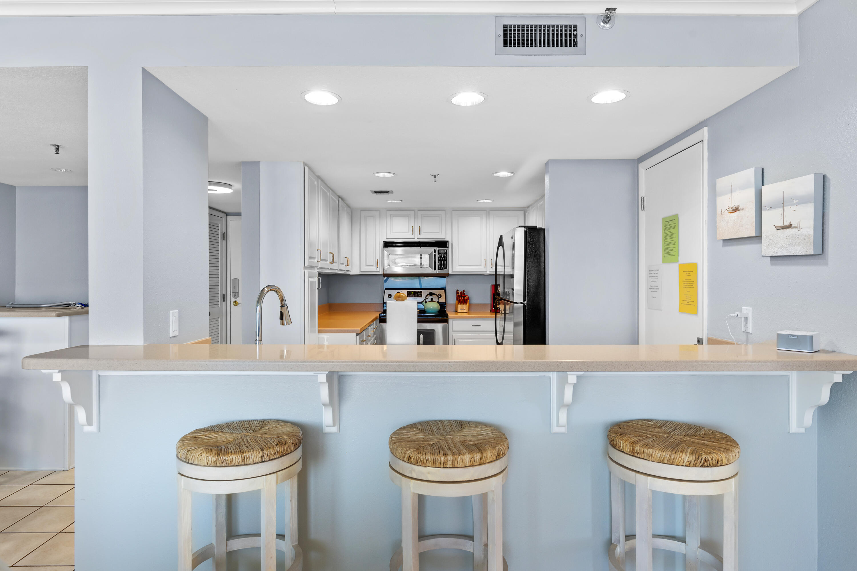 WATERVIEW TOWERS - Residential