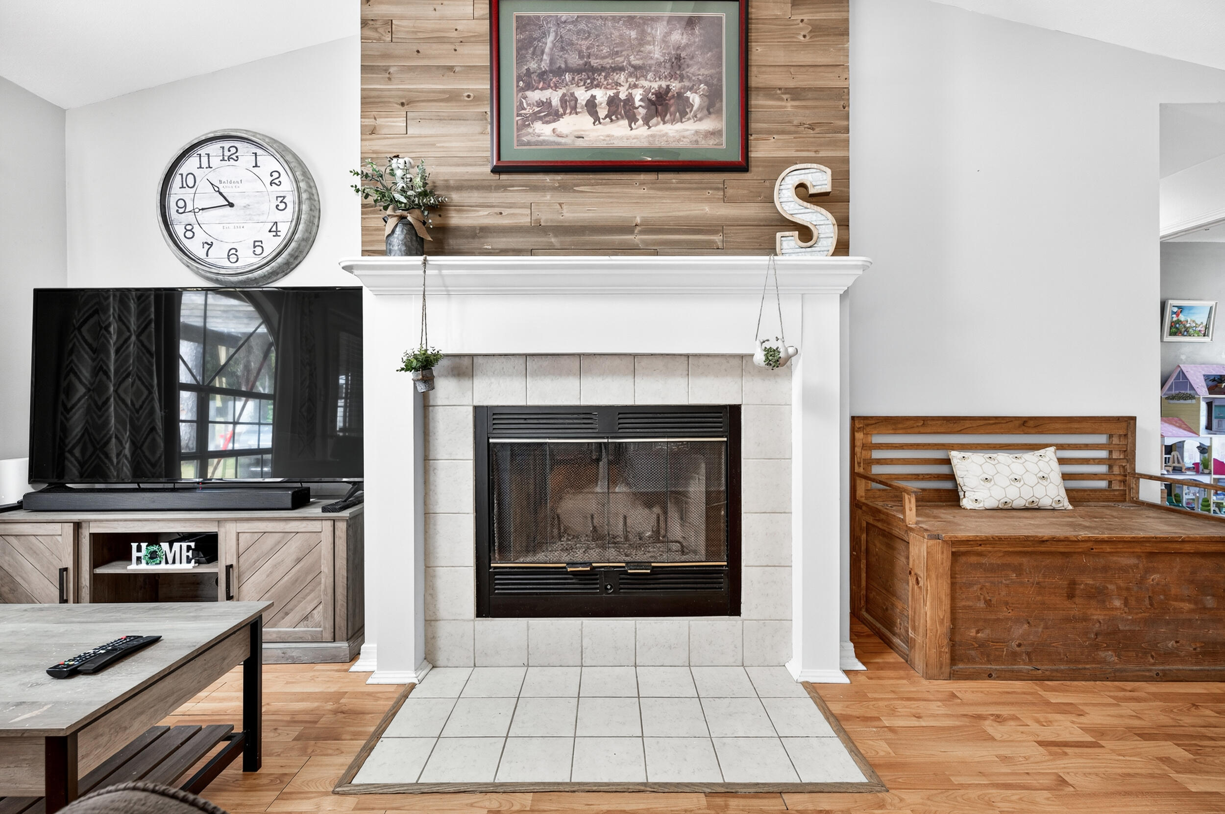 EMERALD GARDENS NORTH 1ST ADDN - Residential