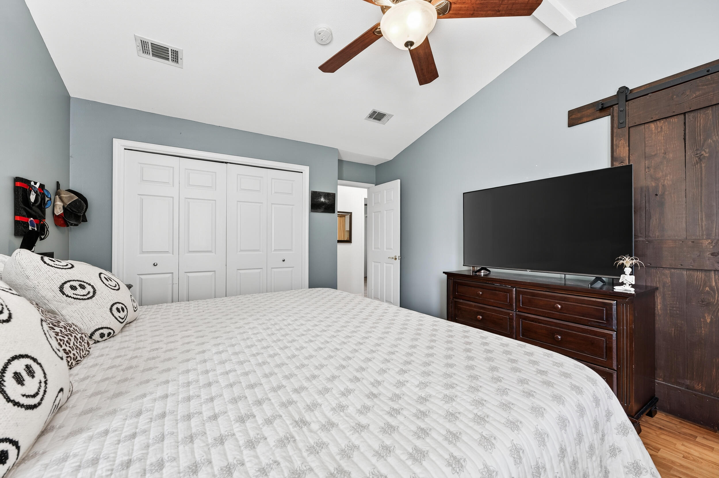 EMERALD GARDENS NORTH 1ST ADDN - Residential