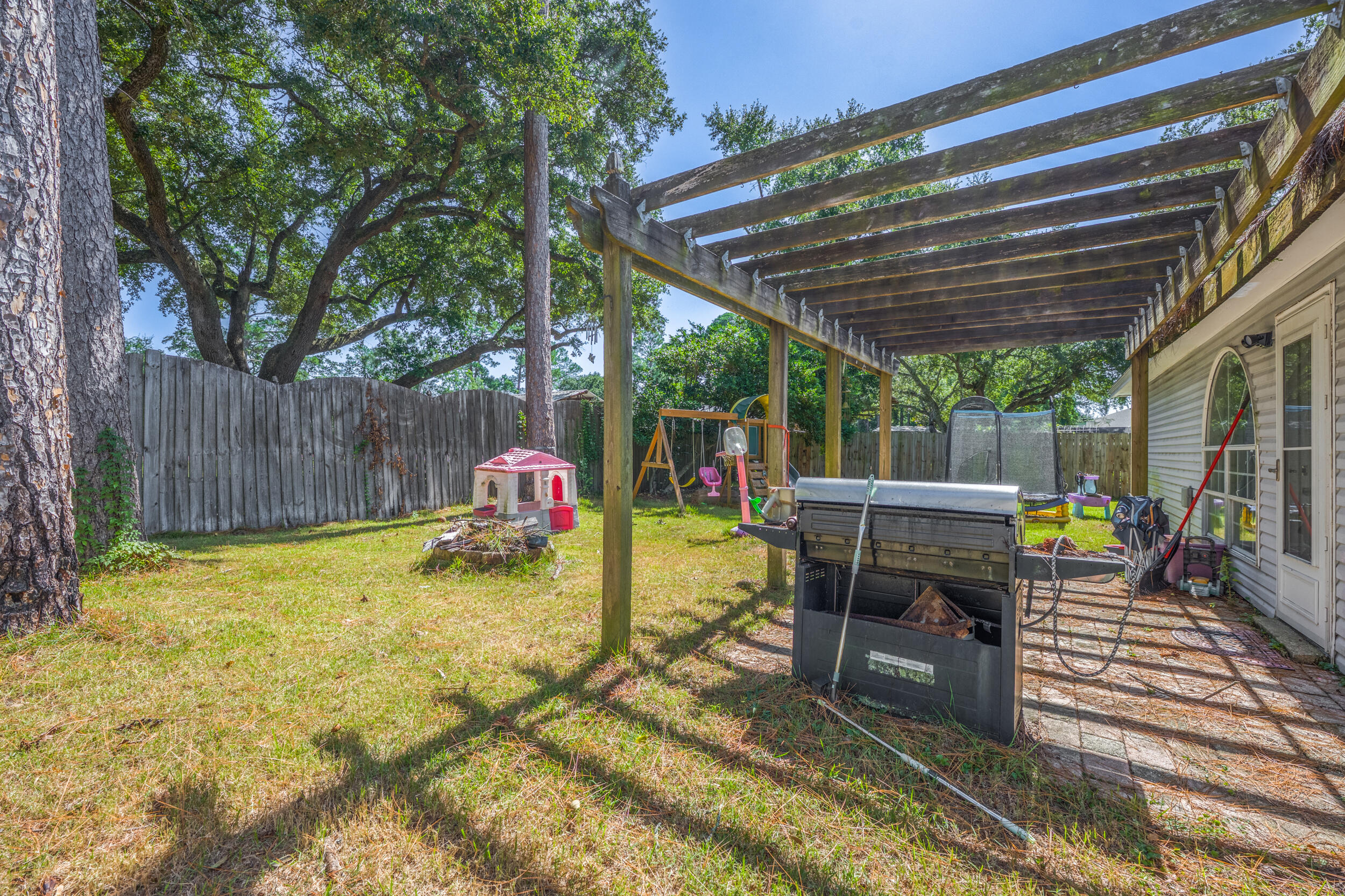 EMERALD GARDENS NORTH 1ST ADDN - Residential