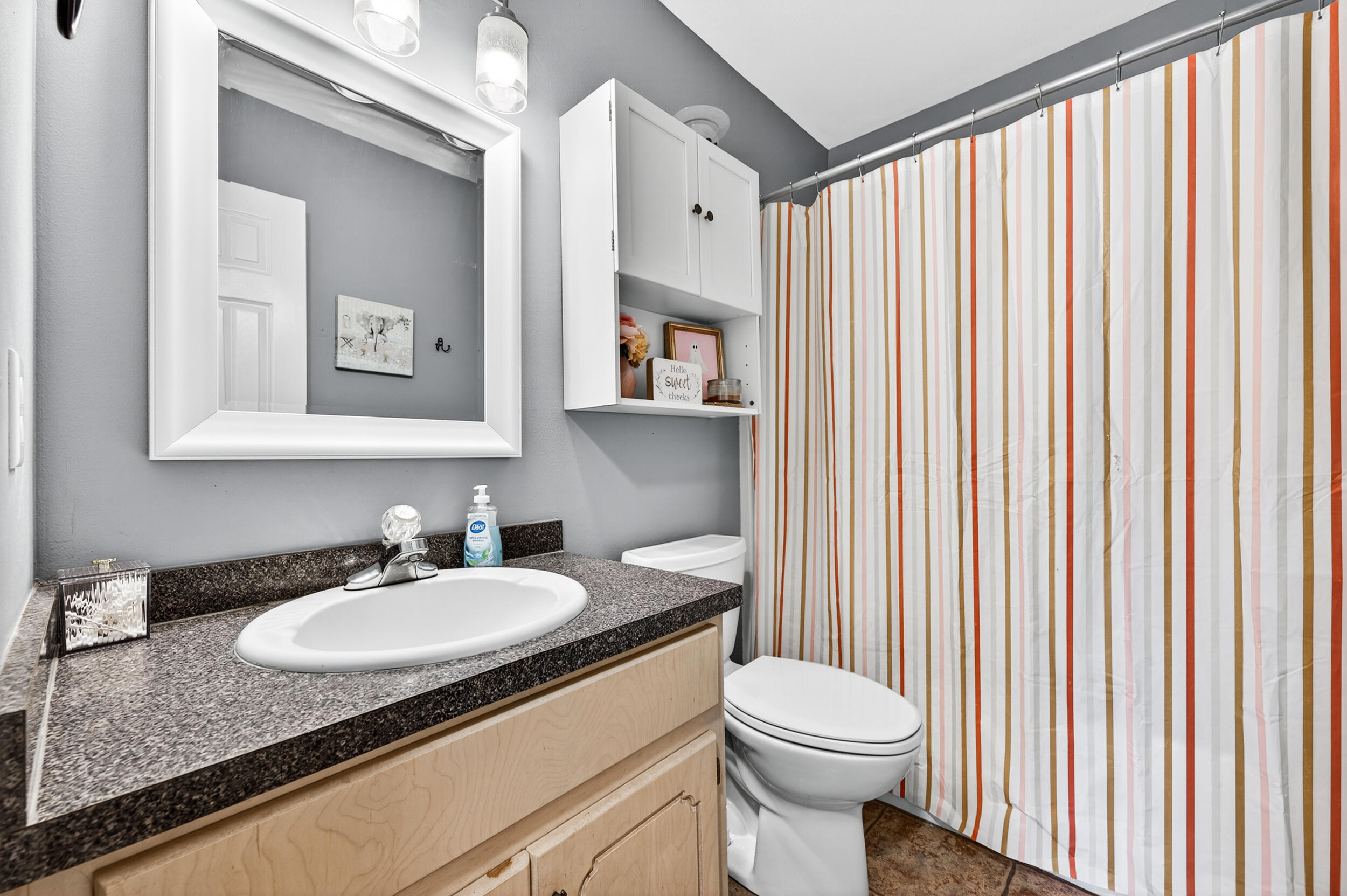 EMERALD GARDENS NORTH 1ST ADDN - Residential