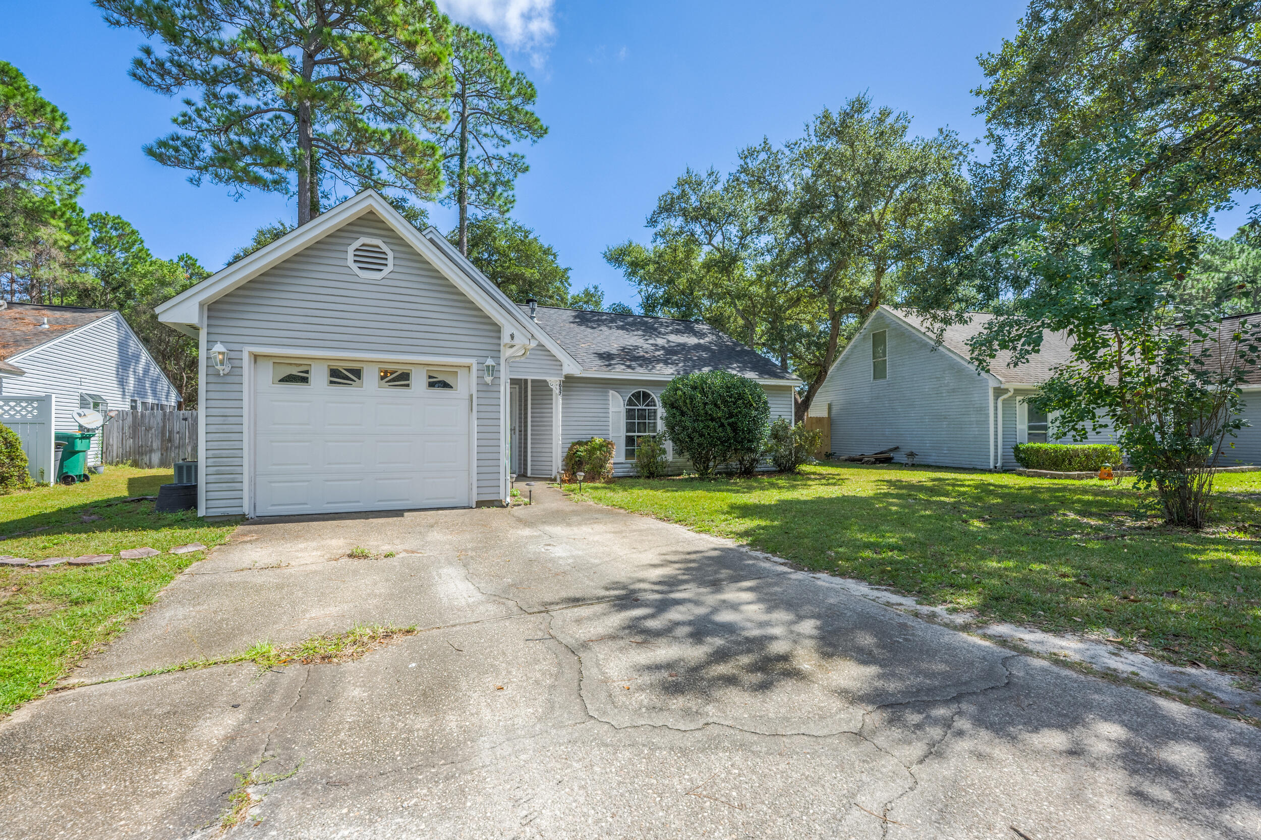 EMERALD GARDENS NORTH 1ST ADDN - Residential