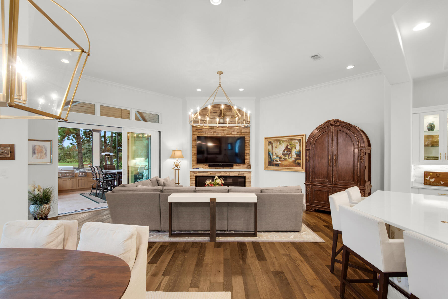 REGATTA BAY - Residential