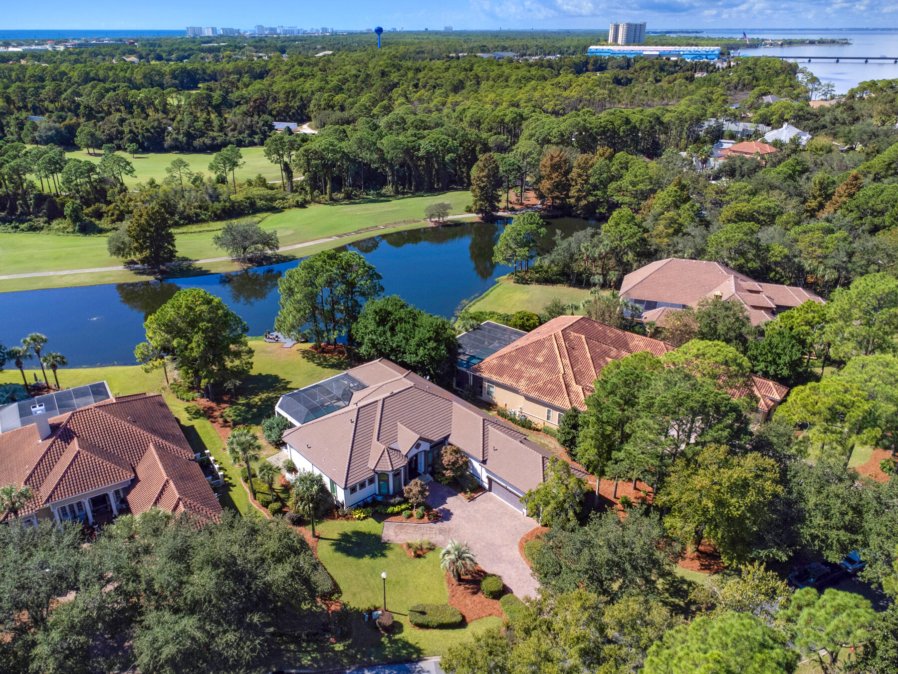 REGATTA BAY - Residential