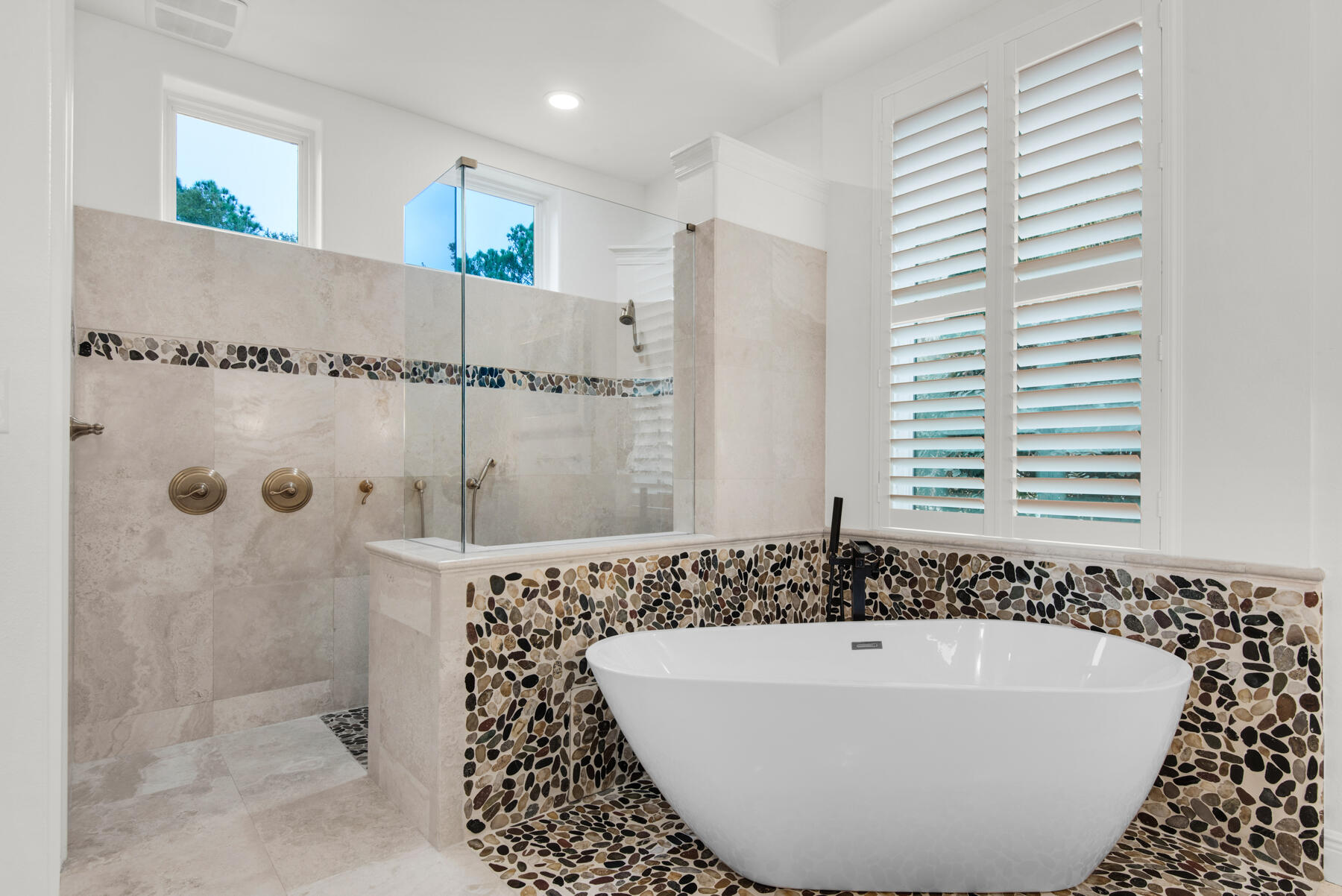 REGATTA BAY - Residential