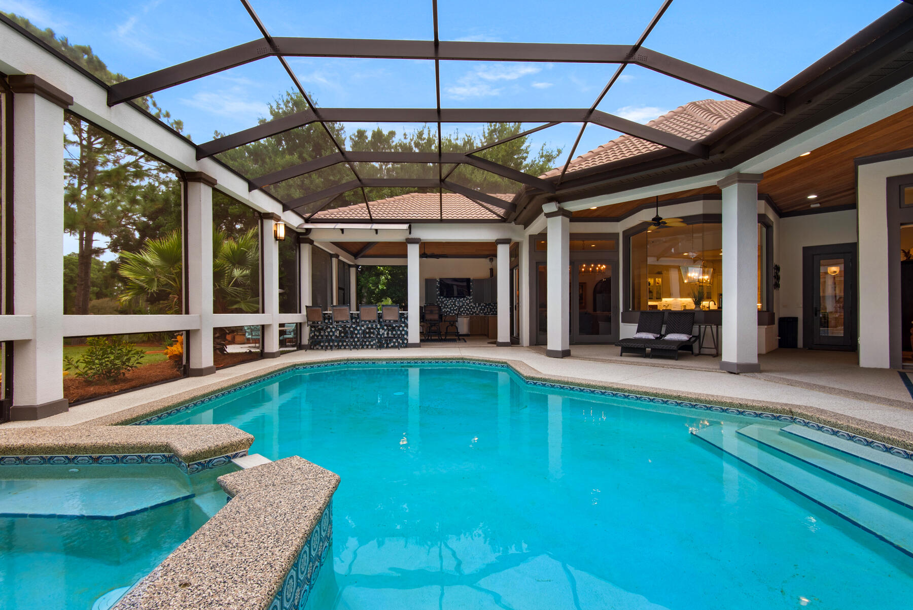 REGATTA BAY - Residential