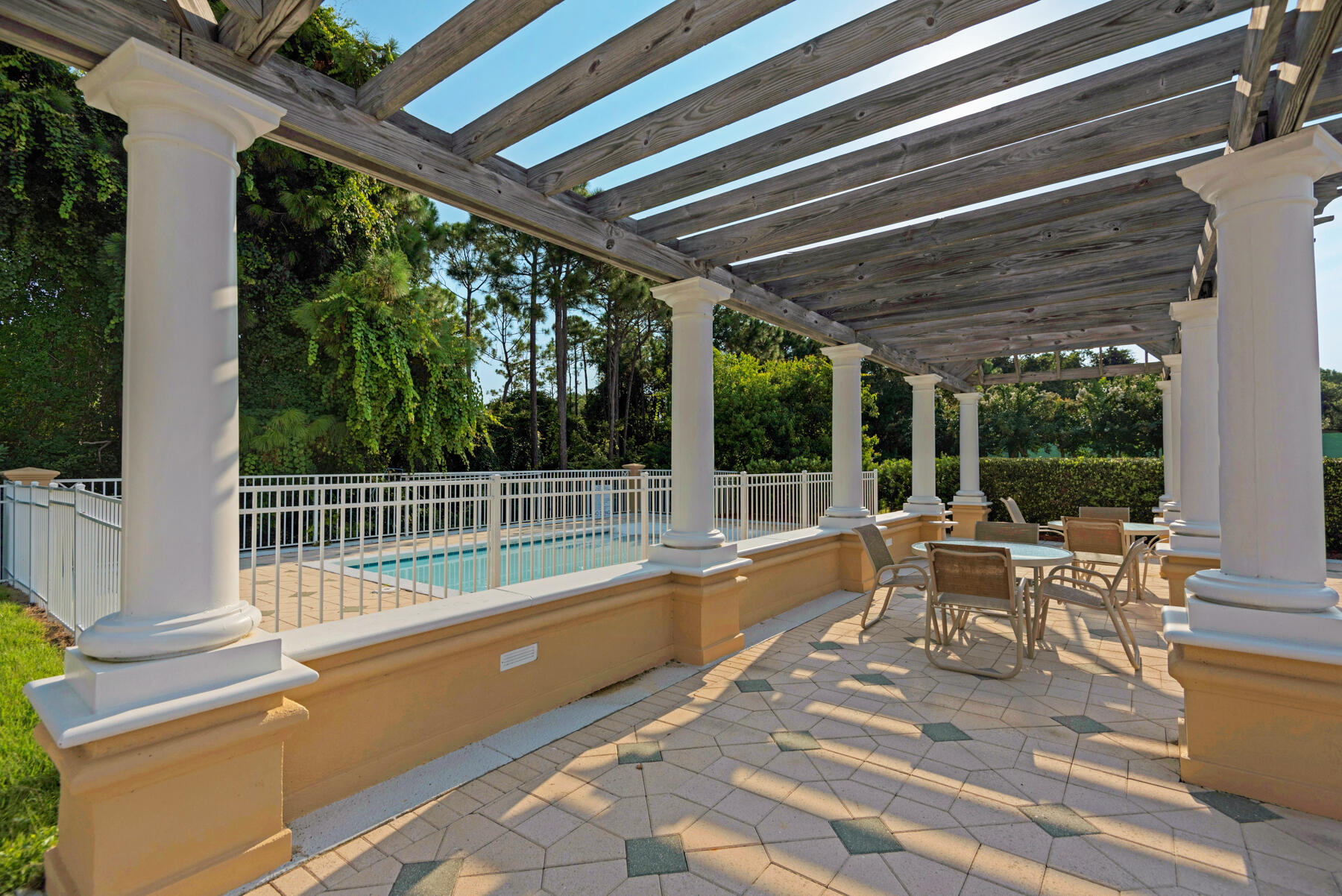 REGATTA BAY - Residential