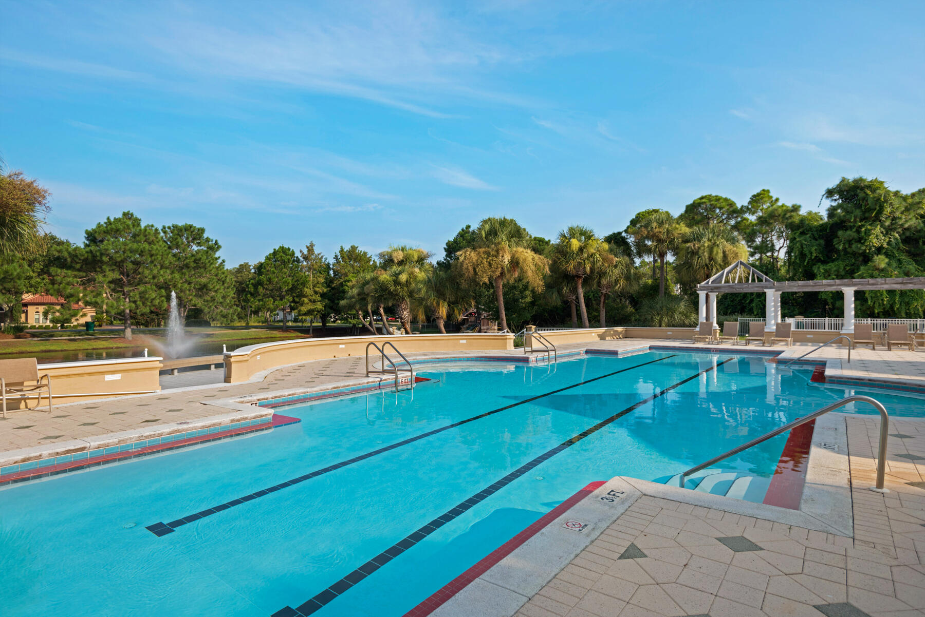 REGATTA BAY - Residential