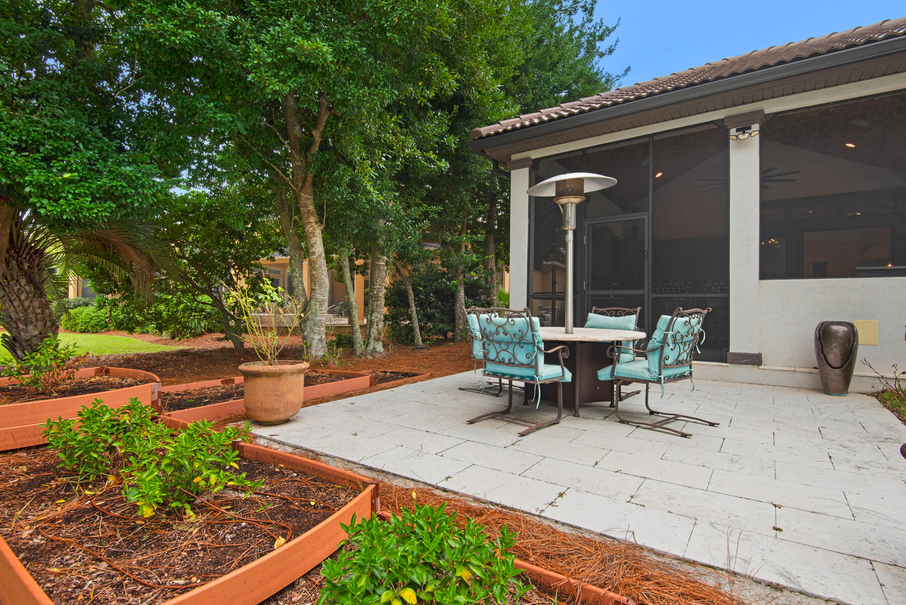 REGATTA BAY - Residential