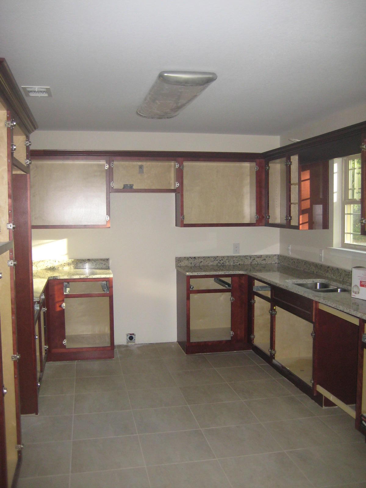 CRESTVIEW MANOR - Residential