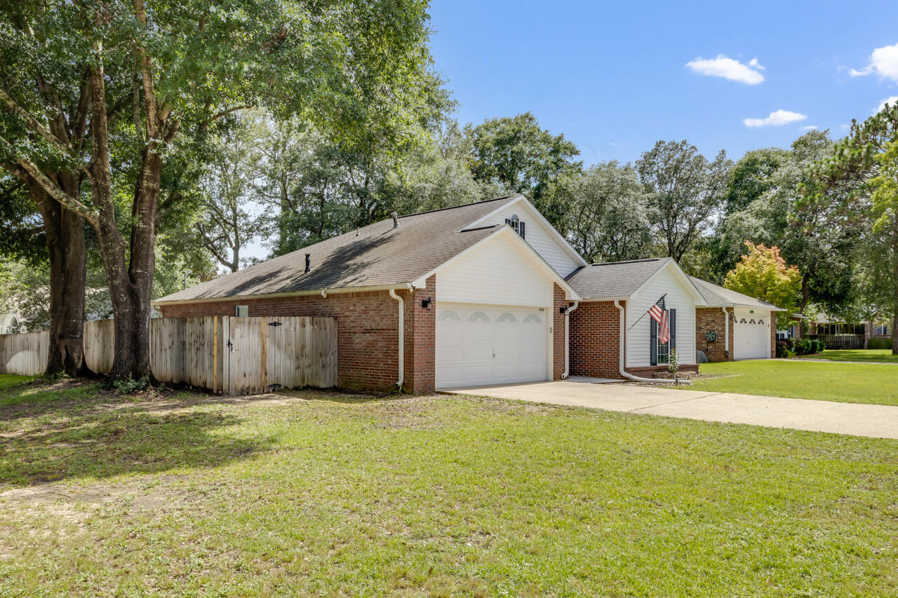 PINNACLE POINT - Residential