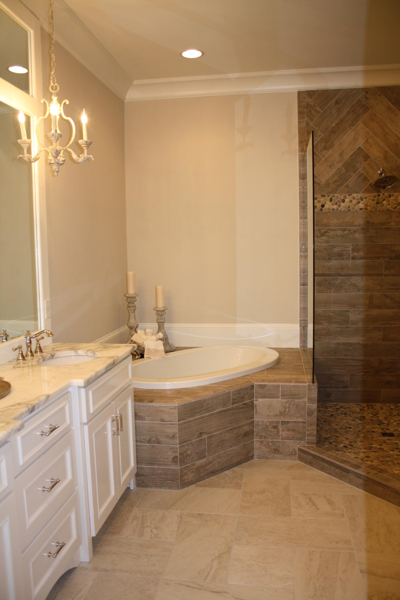 REGATTA BAY GOLF VILLAS - Residential