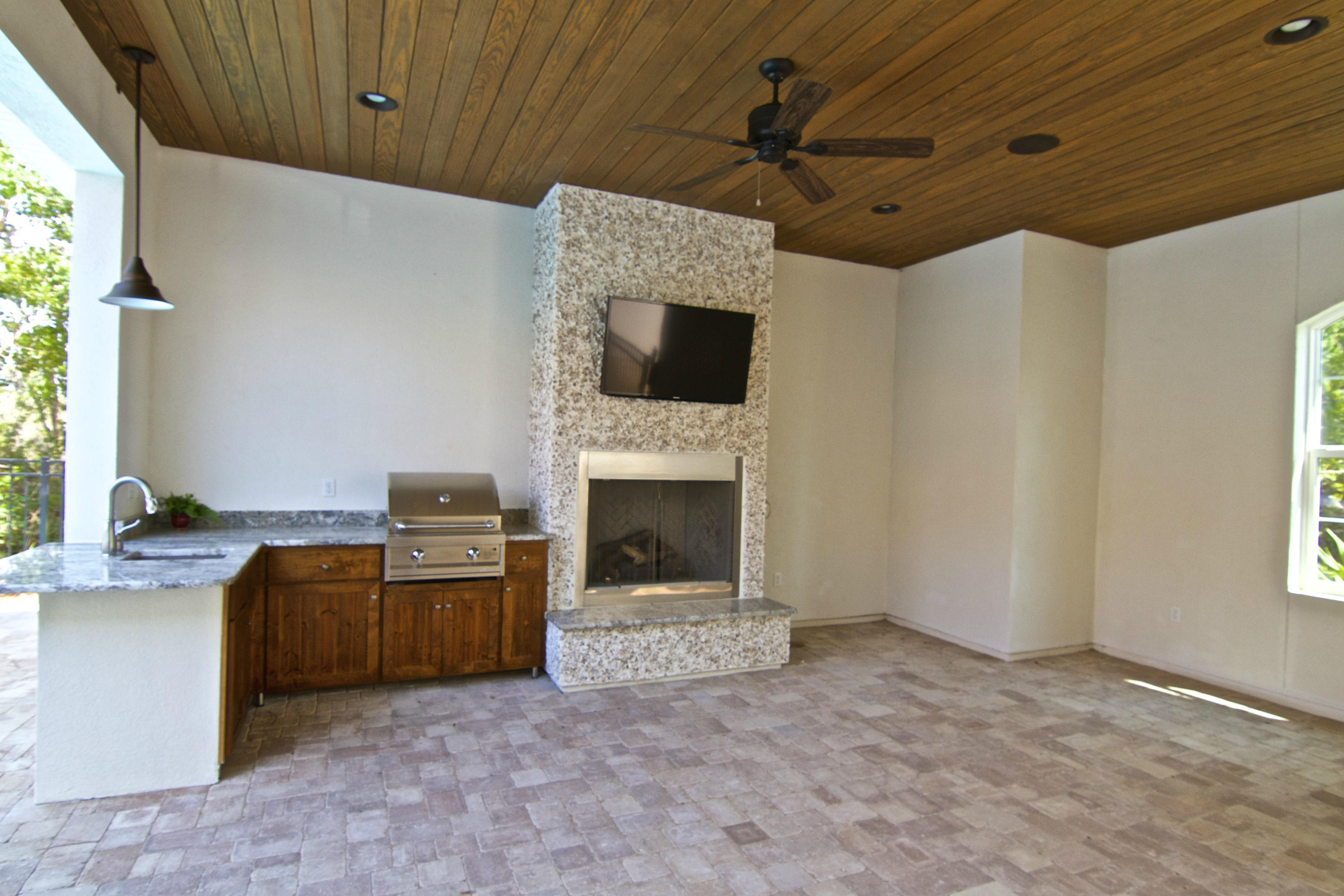 REGATTA BAY GOLF VILLAS - Residential