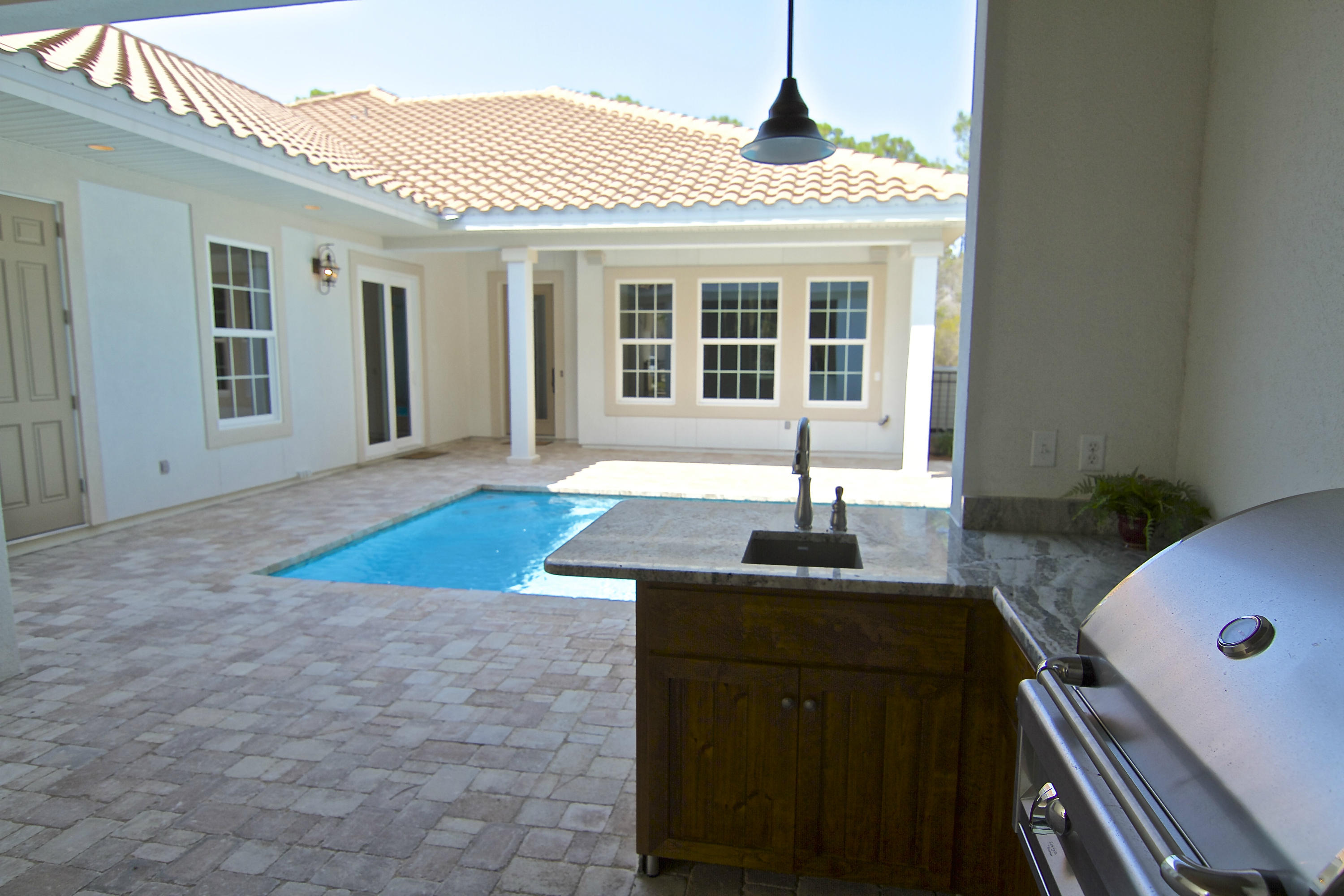 REGATTA BAY GOLF VILLAS - Residential