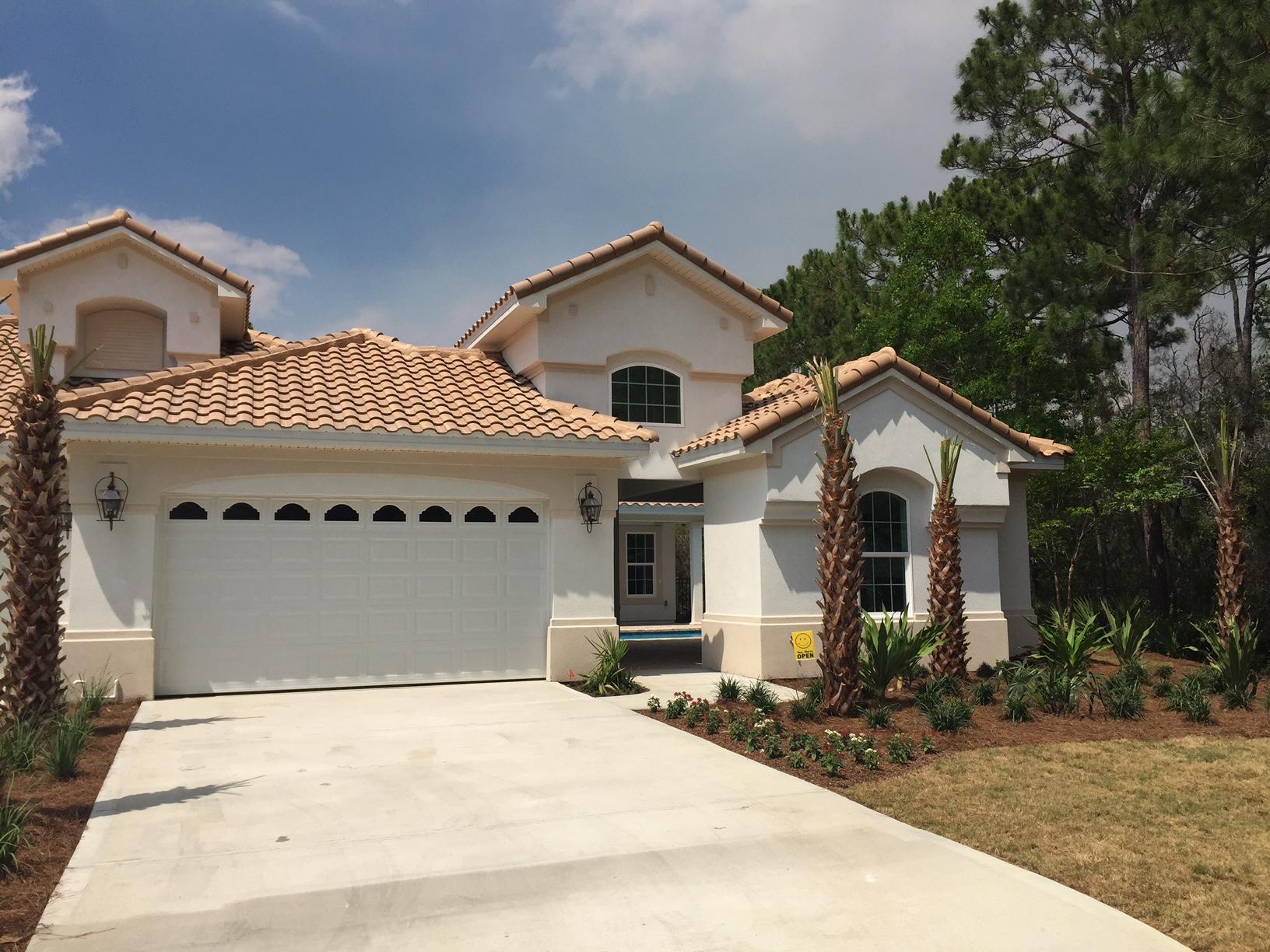 REGATTA BAY GOLF VILLAS - Residential