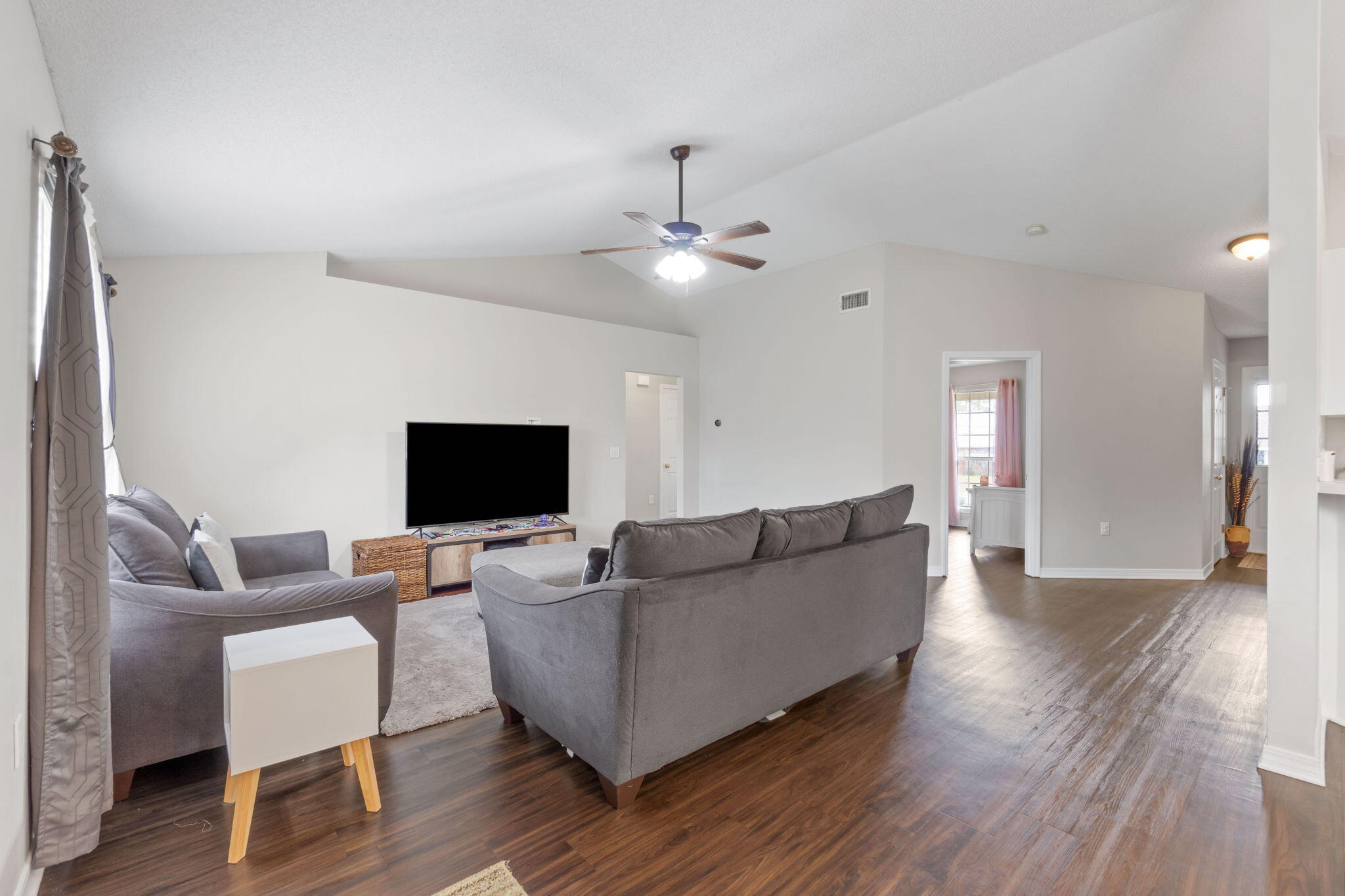 JAIMEES RIDGE - Residential