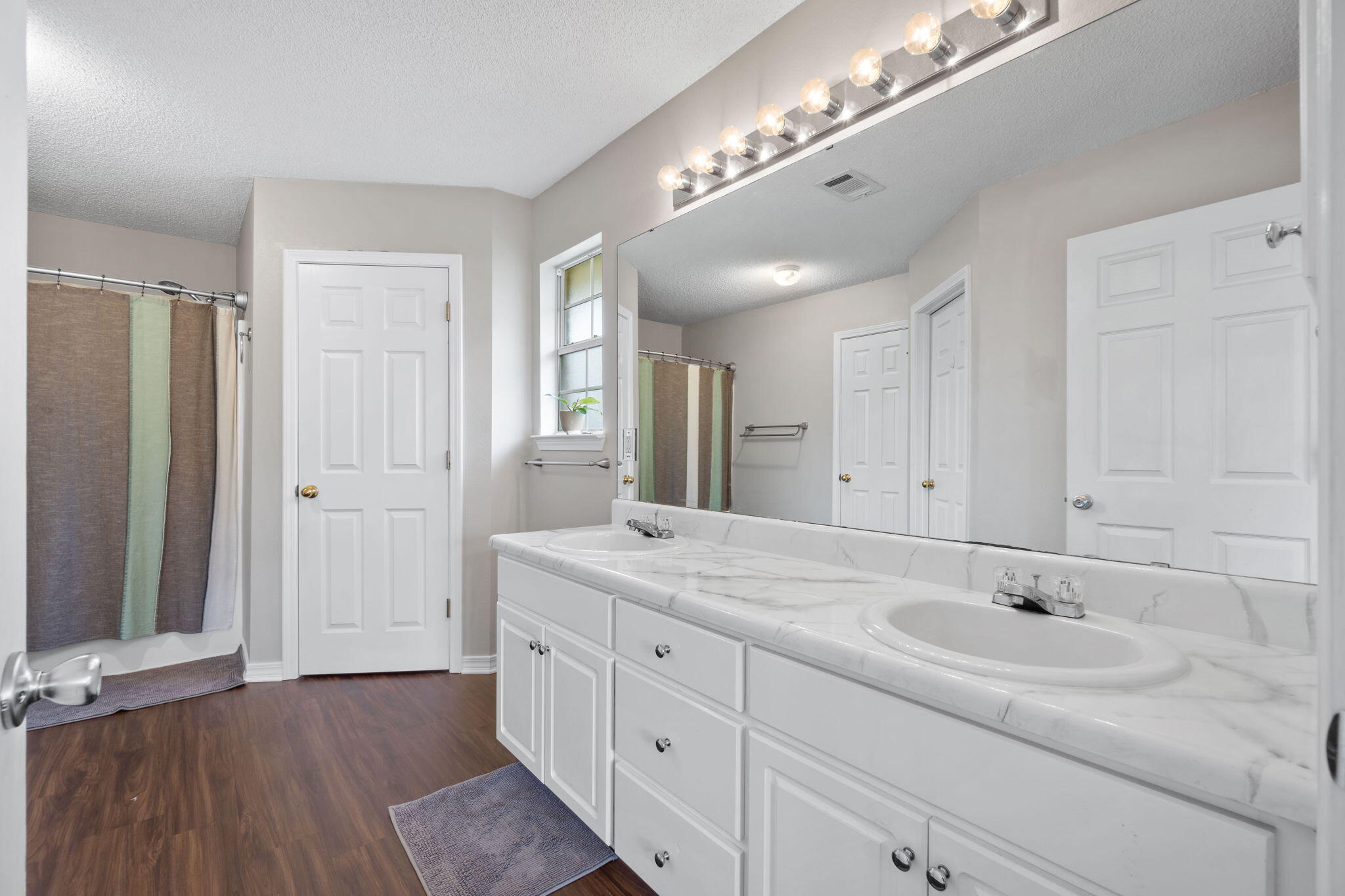 JAIMEES RIDGE - Residential