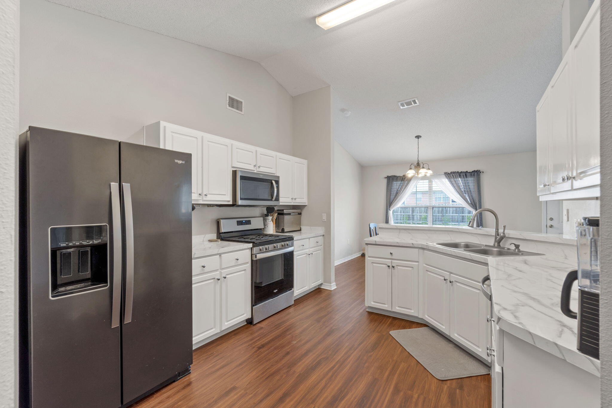 JAIMEES RIDGE - Residential