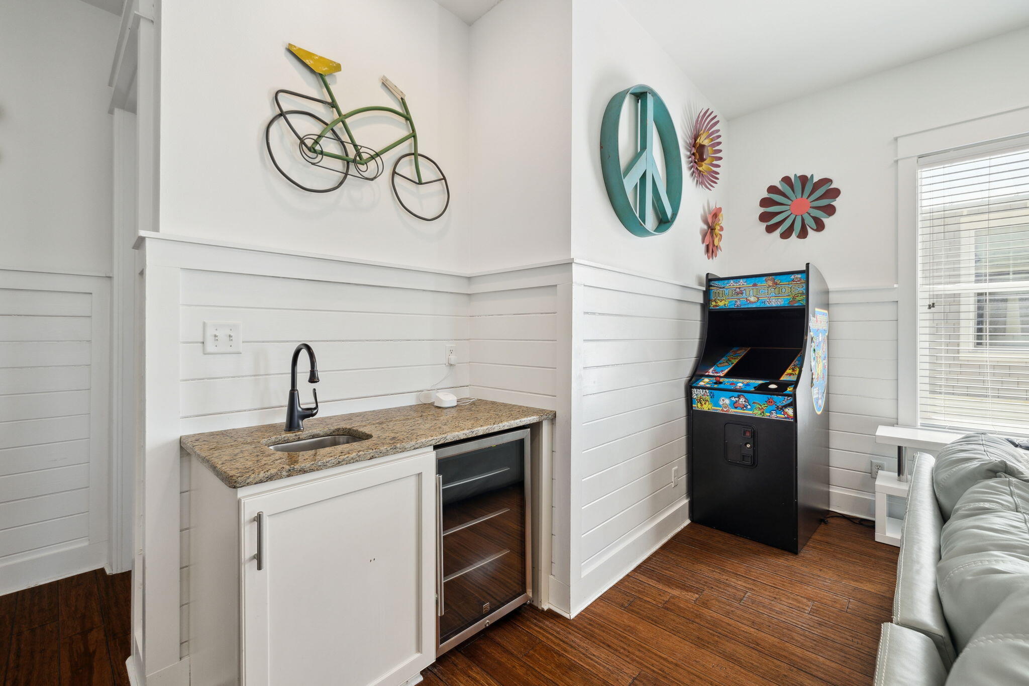 GULF SHORE MANOR - Residential