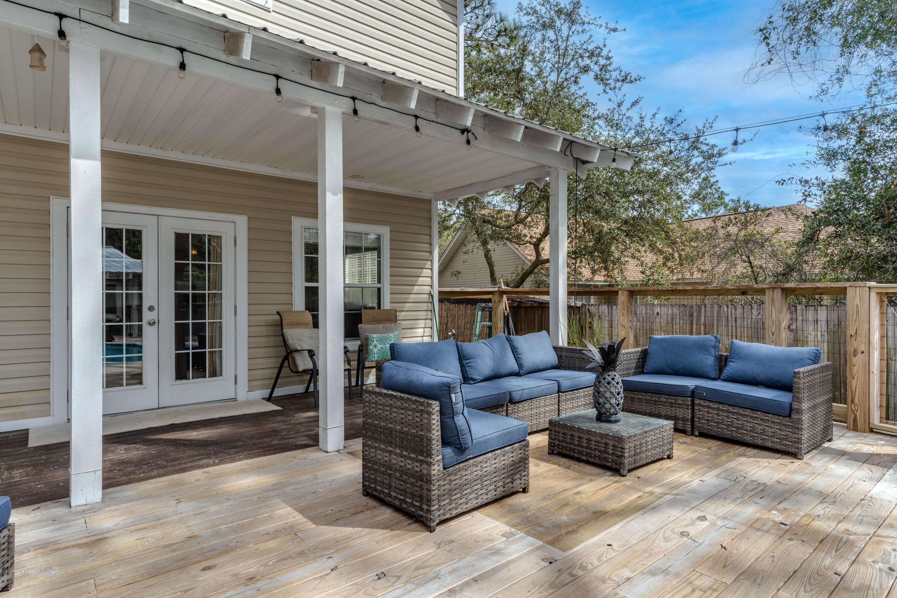 BAY PINE SHORES - Residential