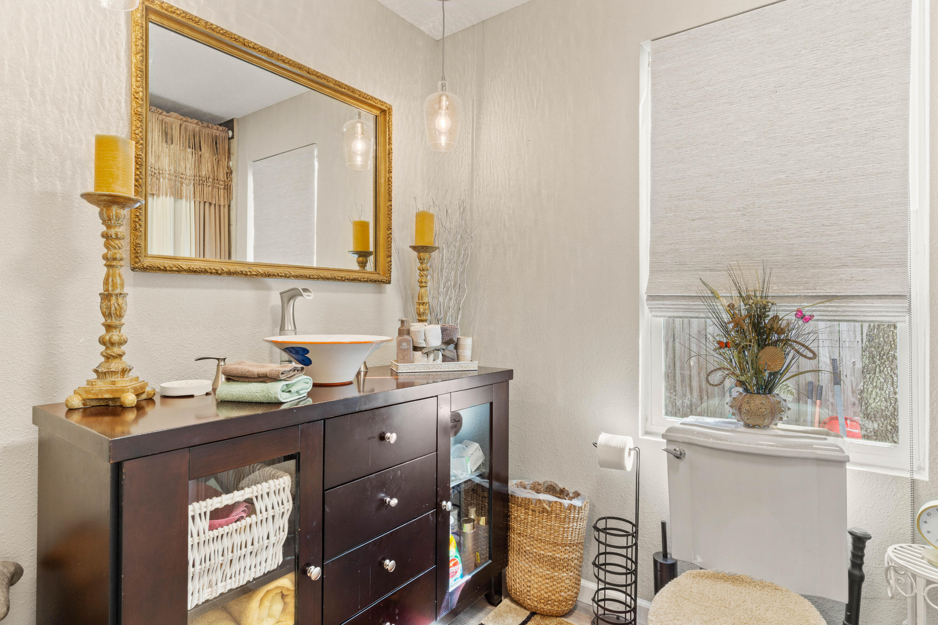 BAY PINE SHORES - Residential