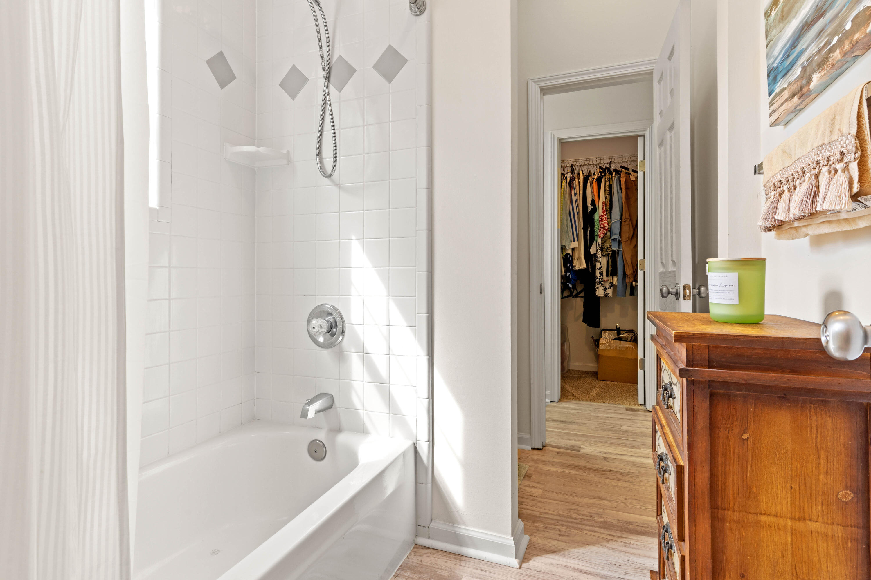 BAY PINE SHORES - Residential