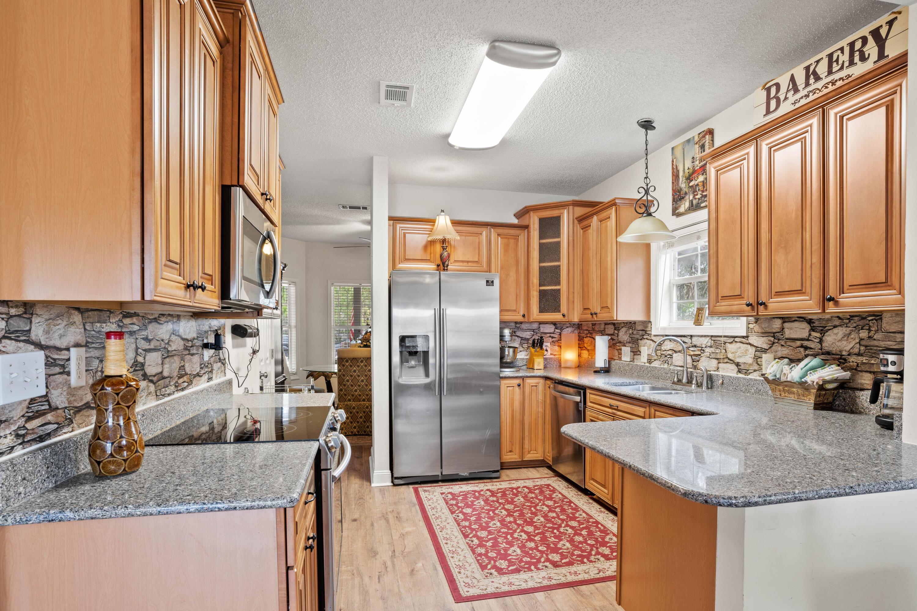 BAY PINE SHORES - Residential