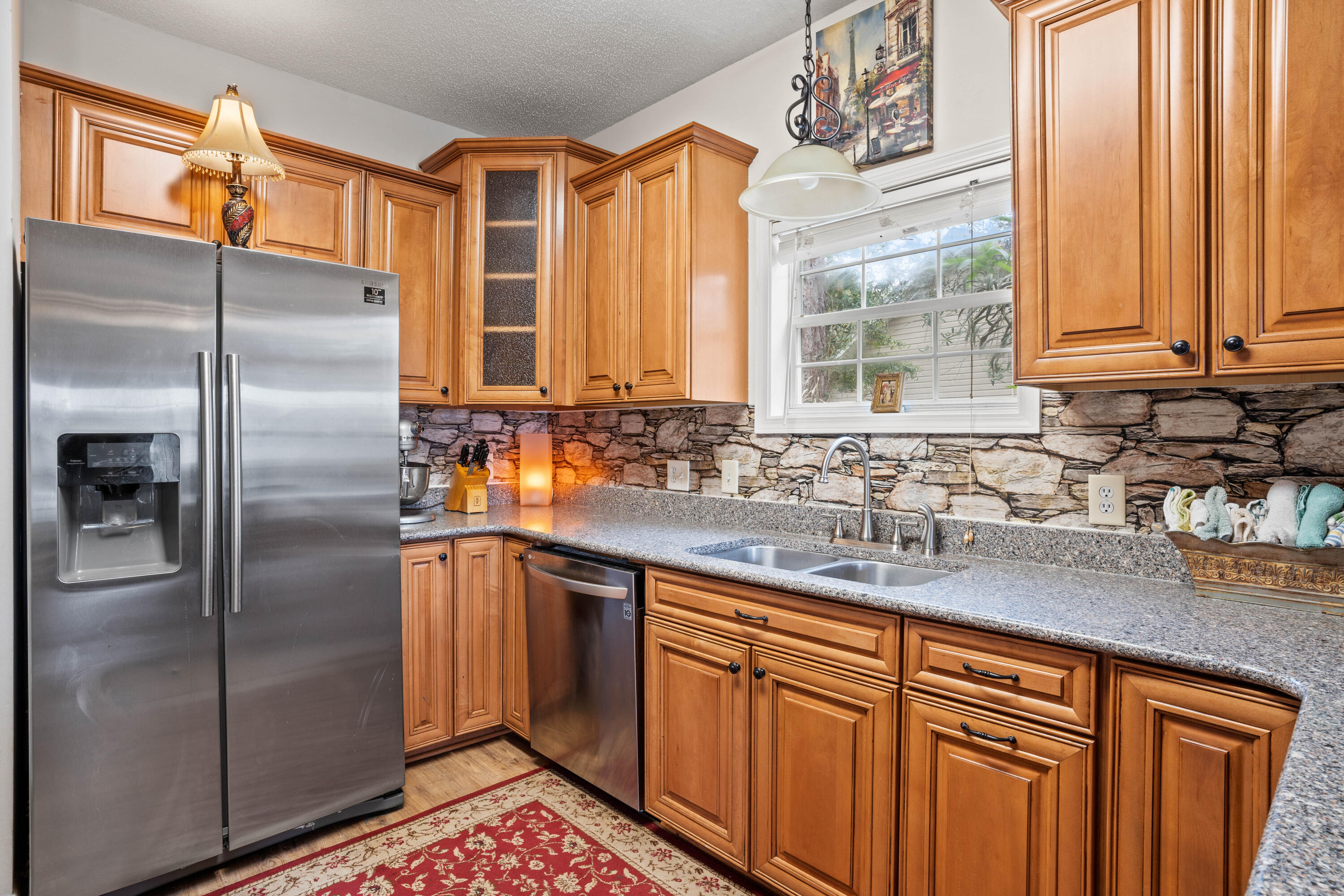 BAY PINE SHORES - Residential