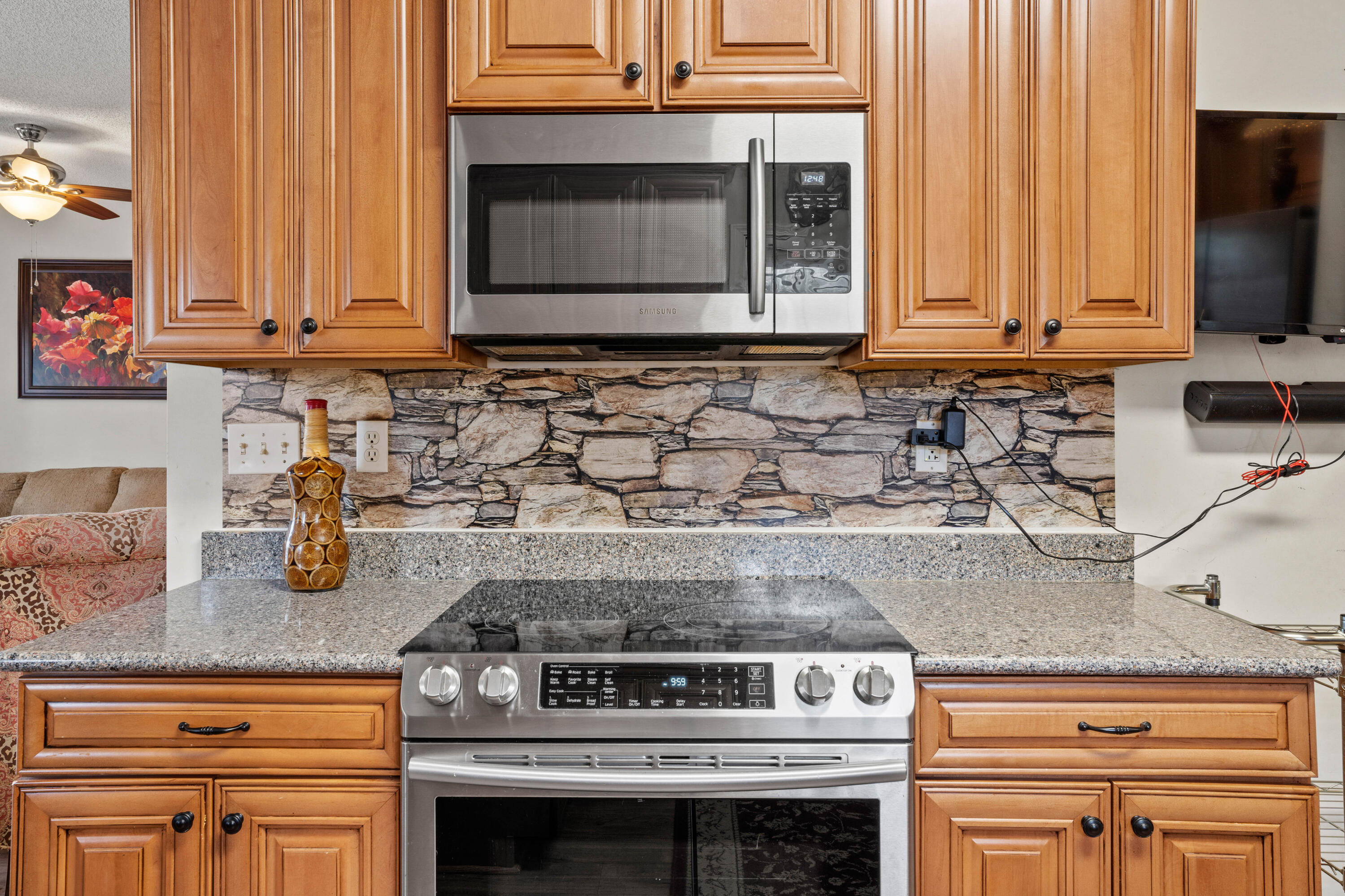 BAY PINE SHORES - Residential