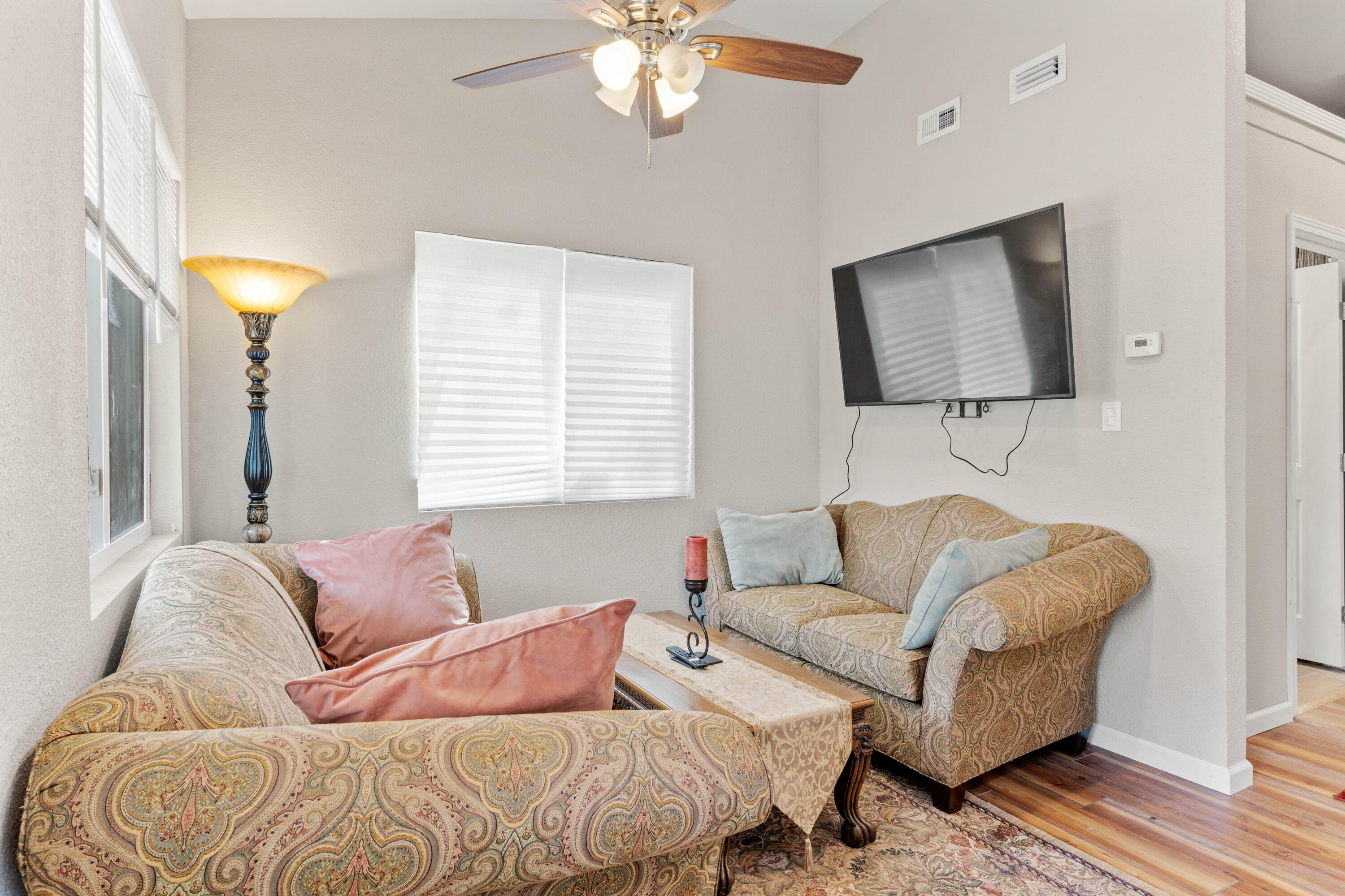 BAY PINE SHORES - Residential